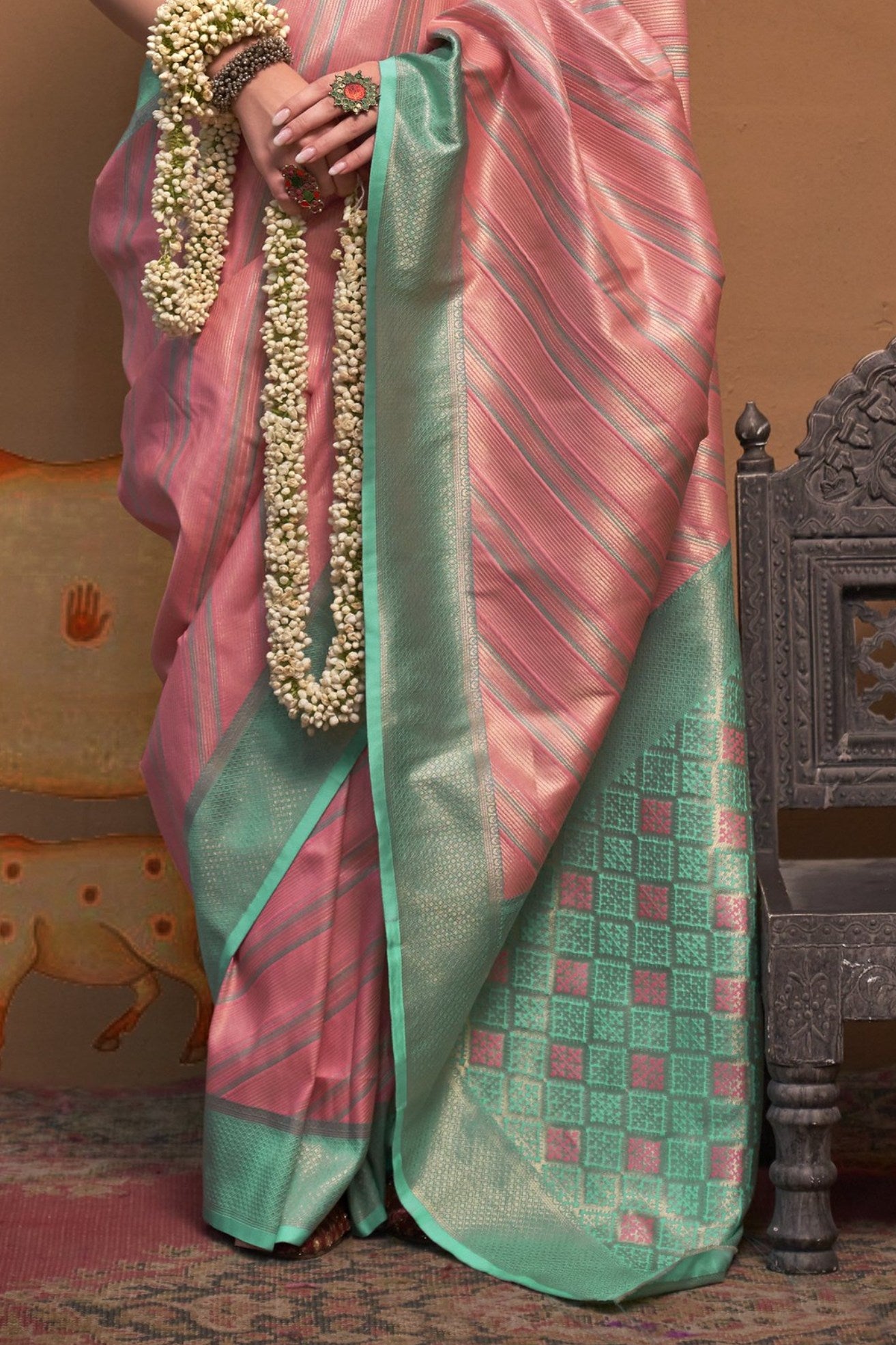 Buy MySilkLove Mandys Pink Banarasi Handloom Saree Online