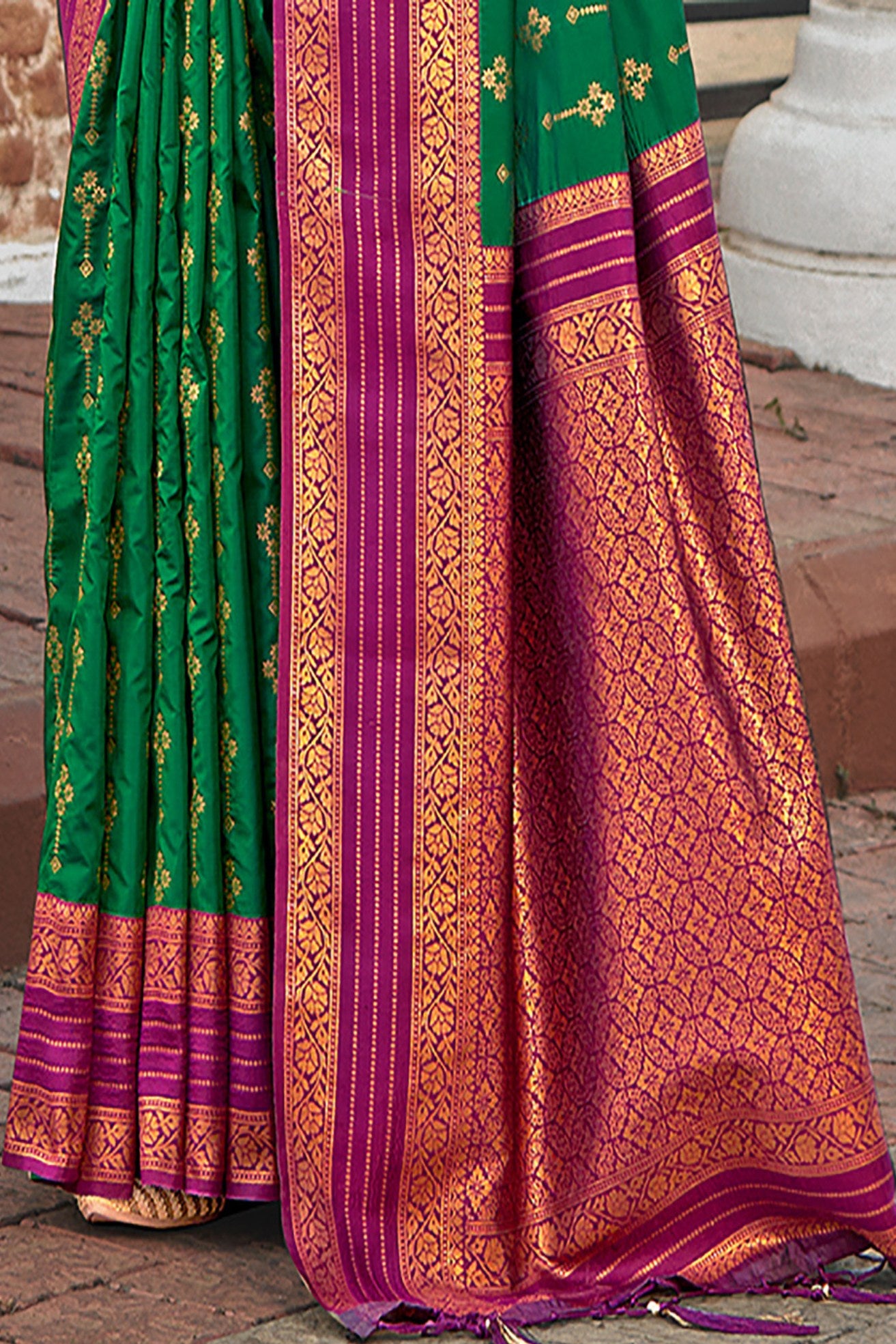 Buy MySilkLove County Green and Purple Woven Banarasi Saree Online