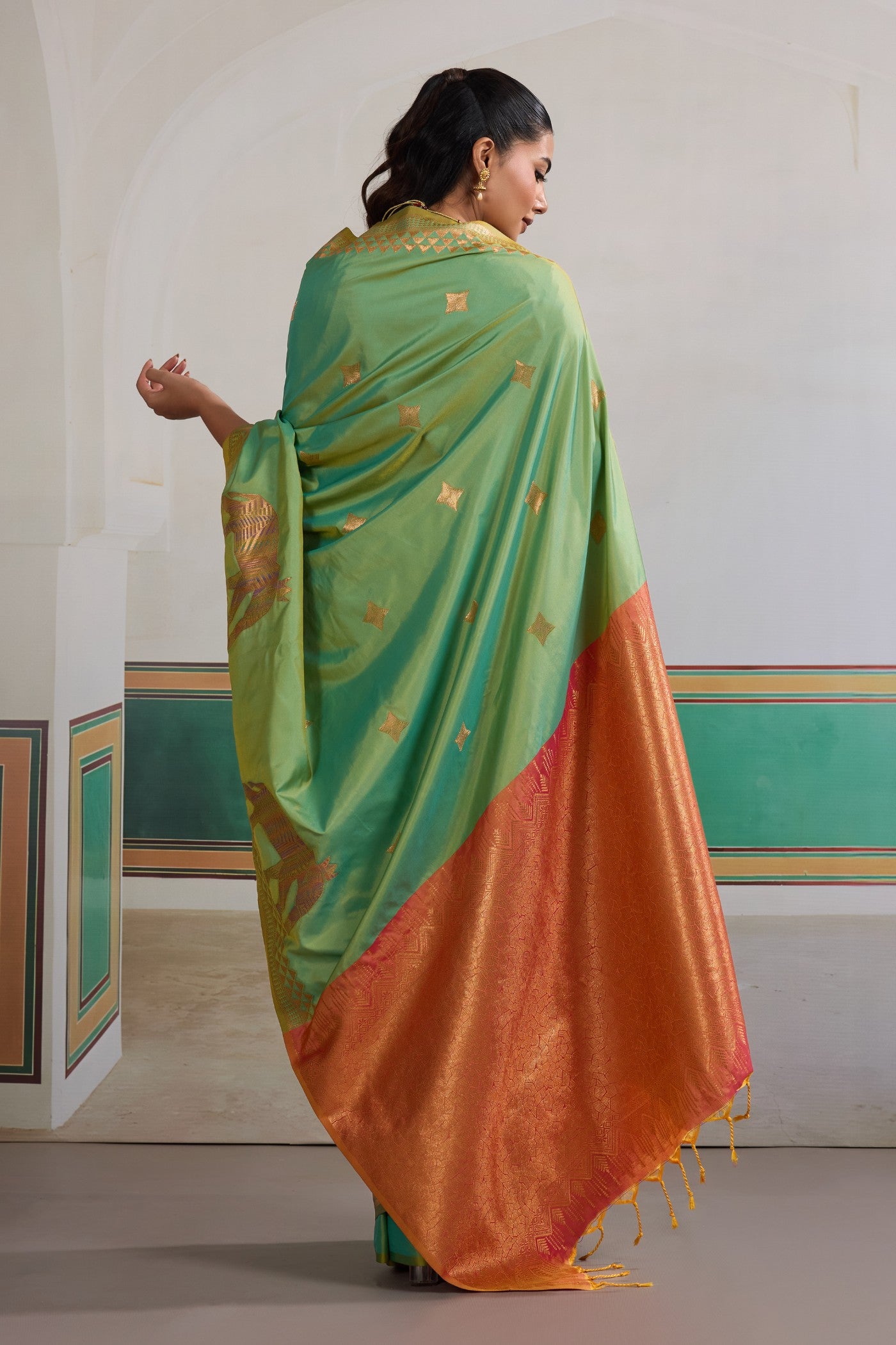 Buy MySilkLove Lawn Green Banarasi Handloom Saree Online