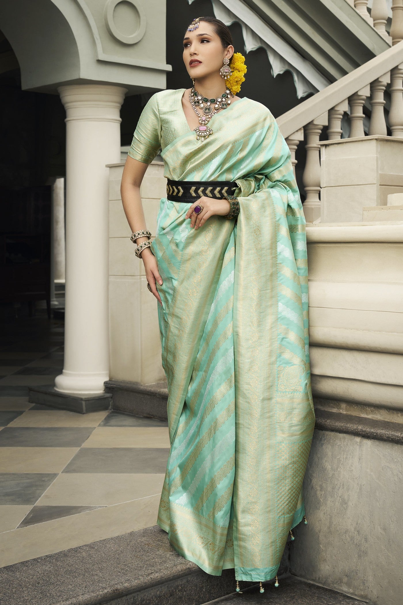 Buy MySilkLove Rainee Green Woven Banarasi Saree Online