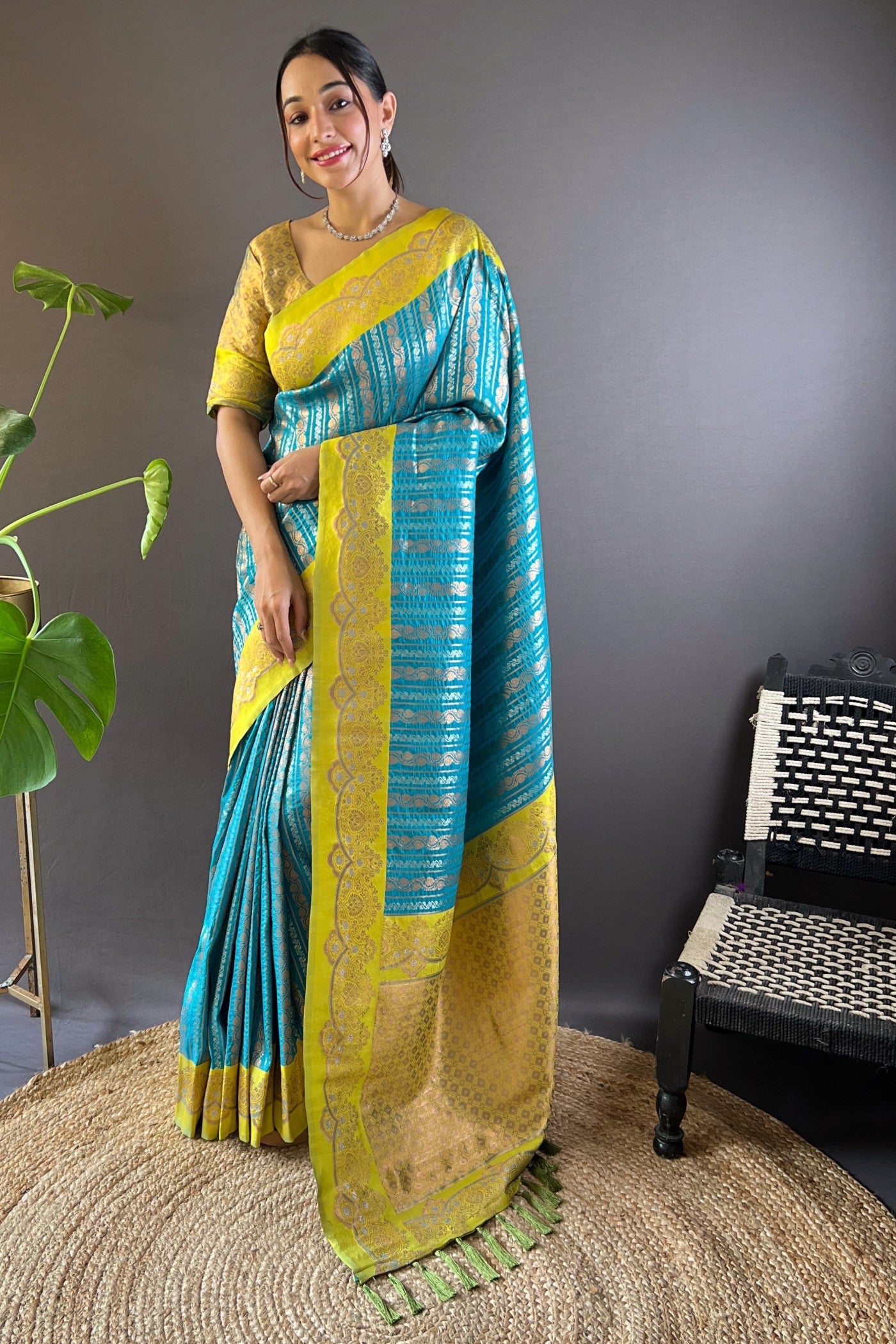 Buy MySilkLove Malachite Blue Zari Woven Banarasi Saree Online