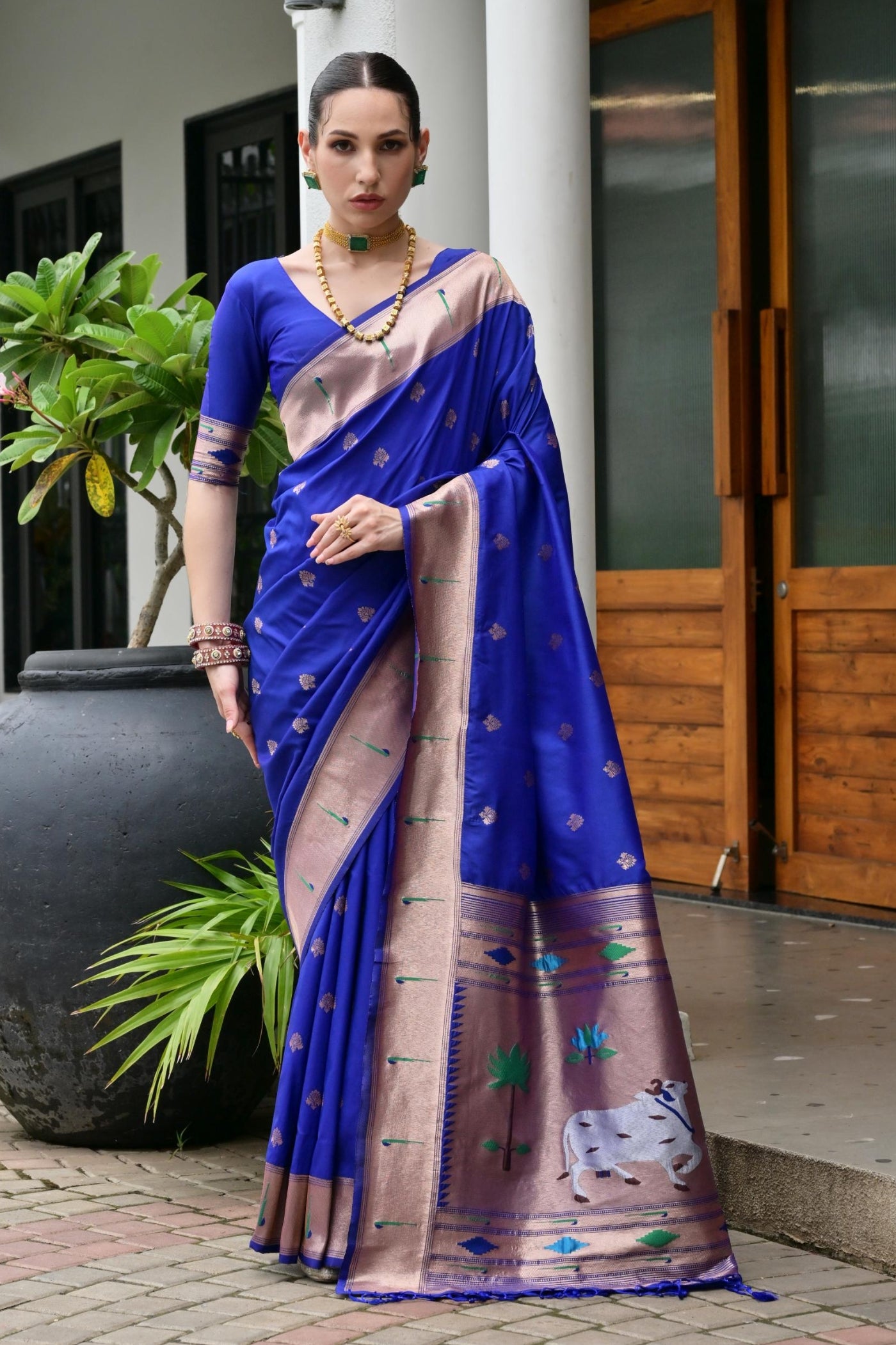 Buy MySilkLove Royal Blue Woven Paithani Saree Online