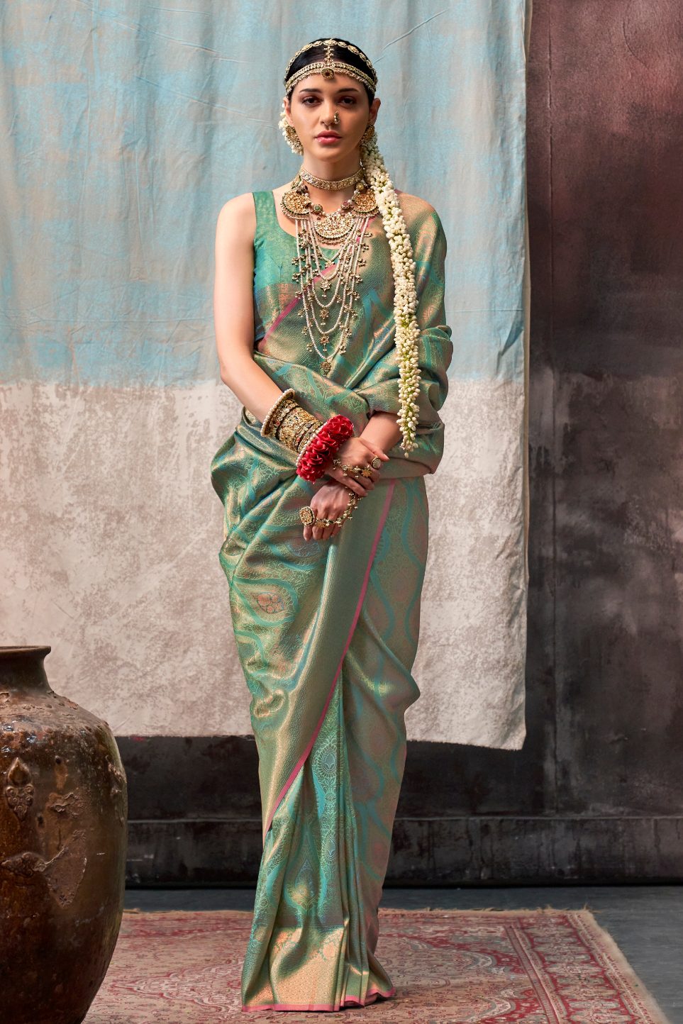 Buy MySilkLove Parakeet Green Two Tone Kanjivaram Handloom Saree Online