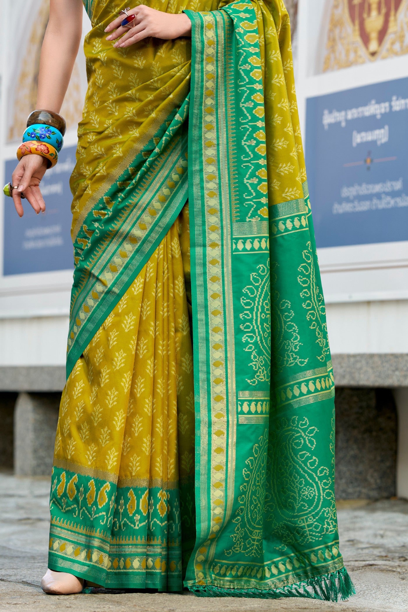 Buy MySilkLove Hokey Pokey Green Woven Banarasi Saree Online