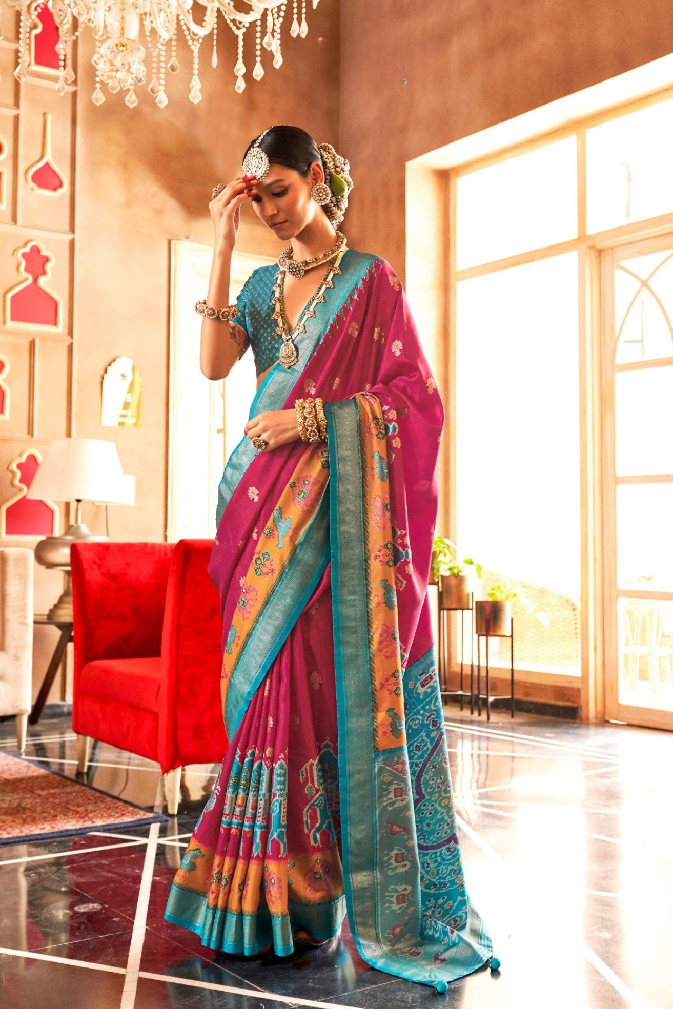 Buy MySilkLove Dragon Fruit Pink Printed Patola Saree Online