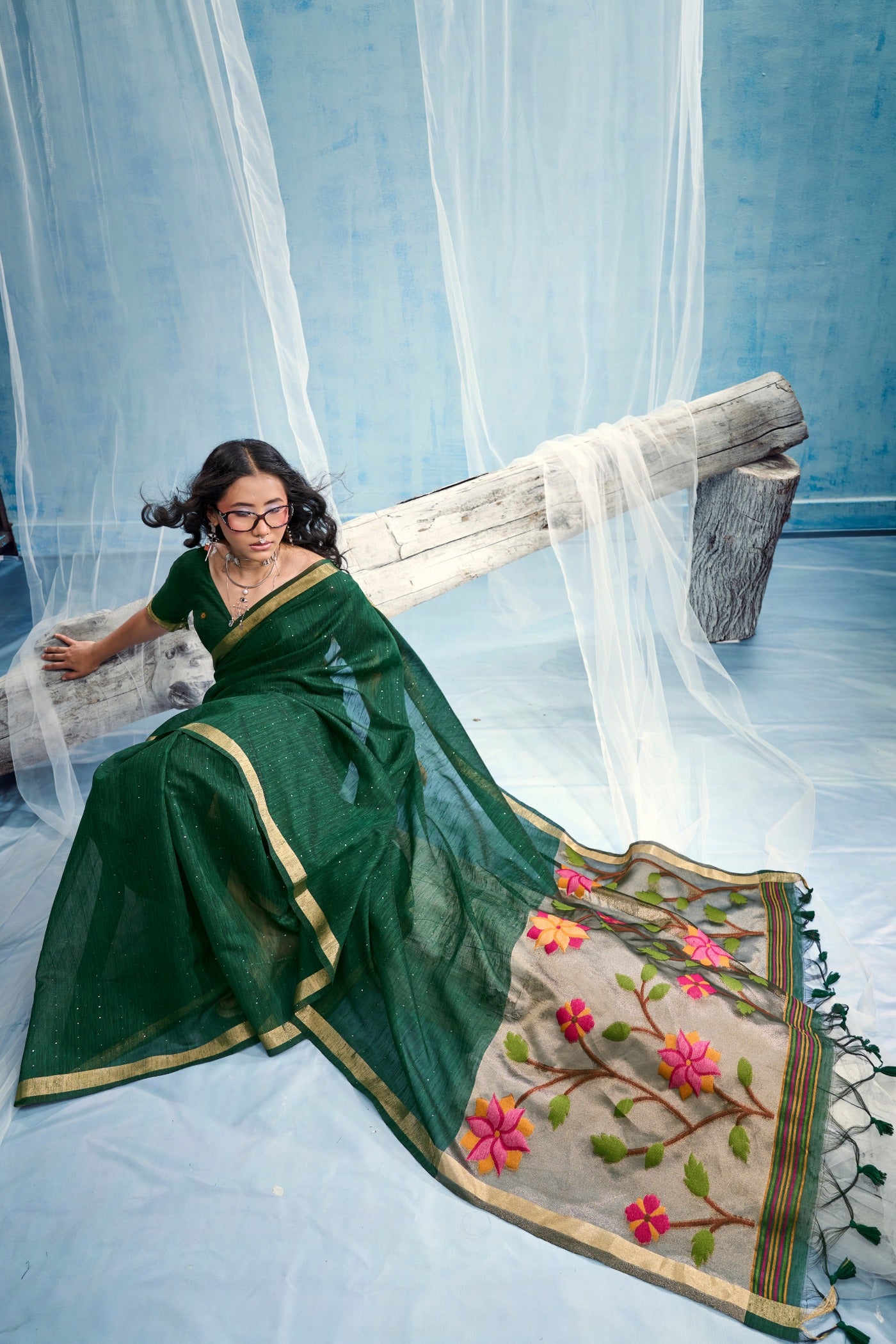 Buy MySilkLove Jungle Green Munga Handloom Tissue Pallu Saree Online