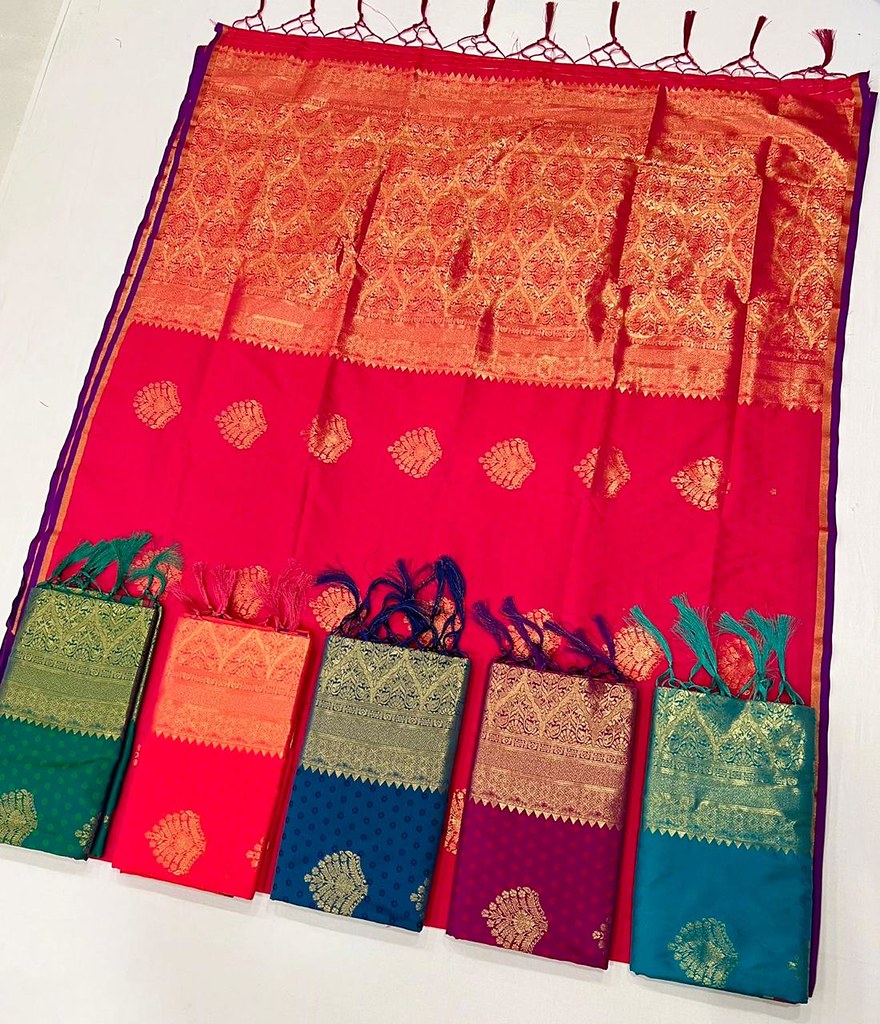 Buy MySilkLove Fire Red Handloom Banarasi Saree Online