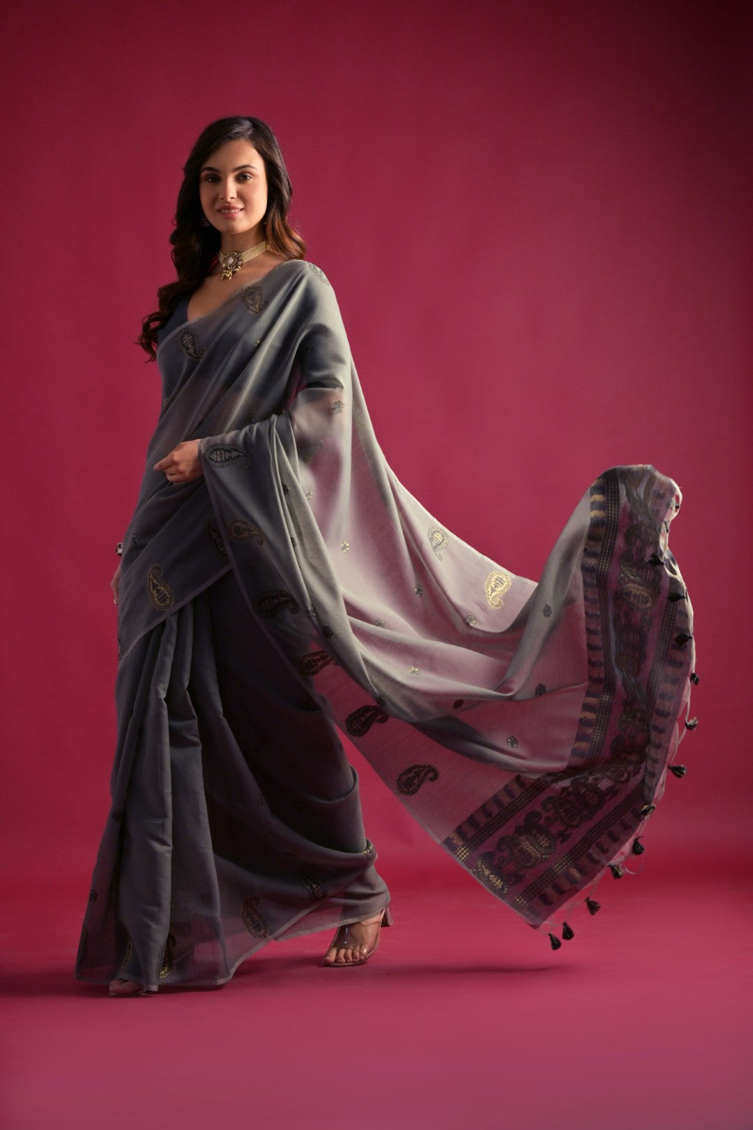 Buy MySilkLove Cloudy Grey Woven Mul Cotton Saree Online