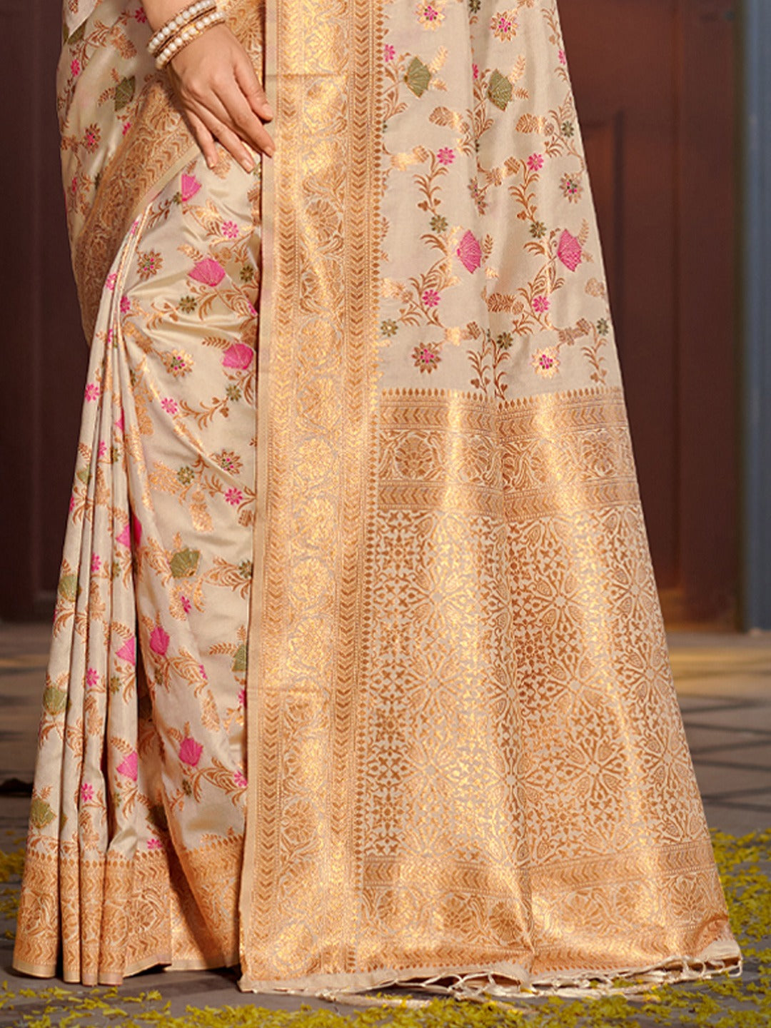 Buy MySilkLove Cashmere Cream Zari Woven Banarasi Saree Online