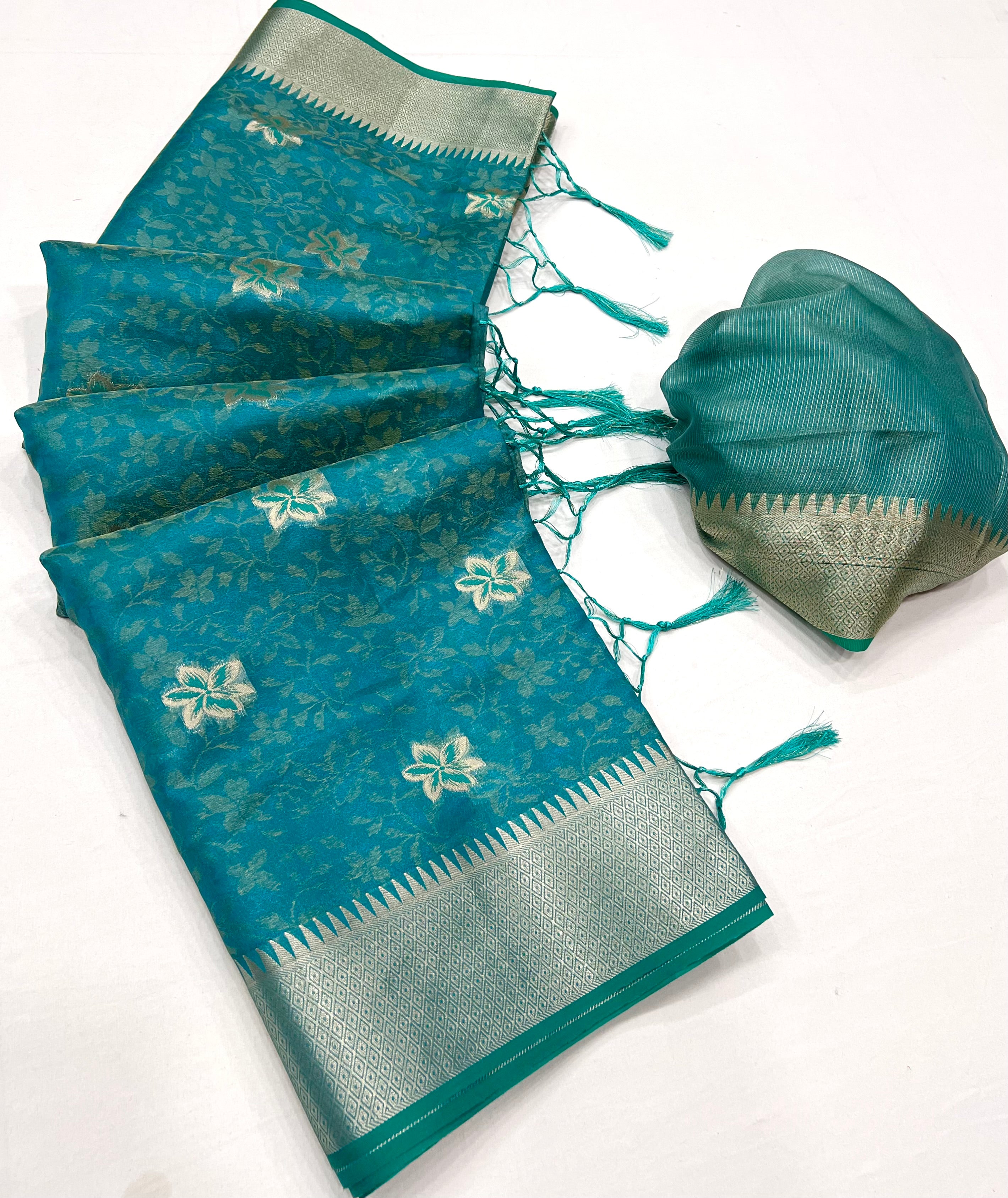 Buy MySilkLove Highland Green Dual Tone Banarasi Organza Silk Saree Online