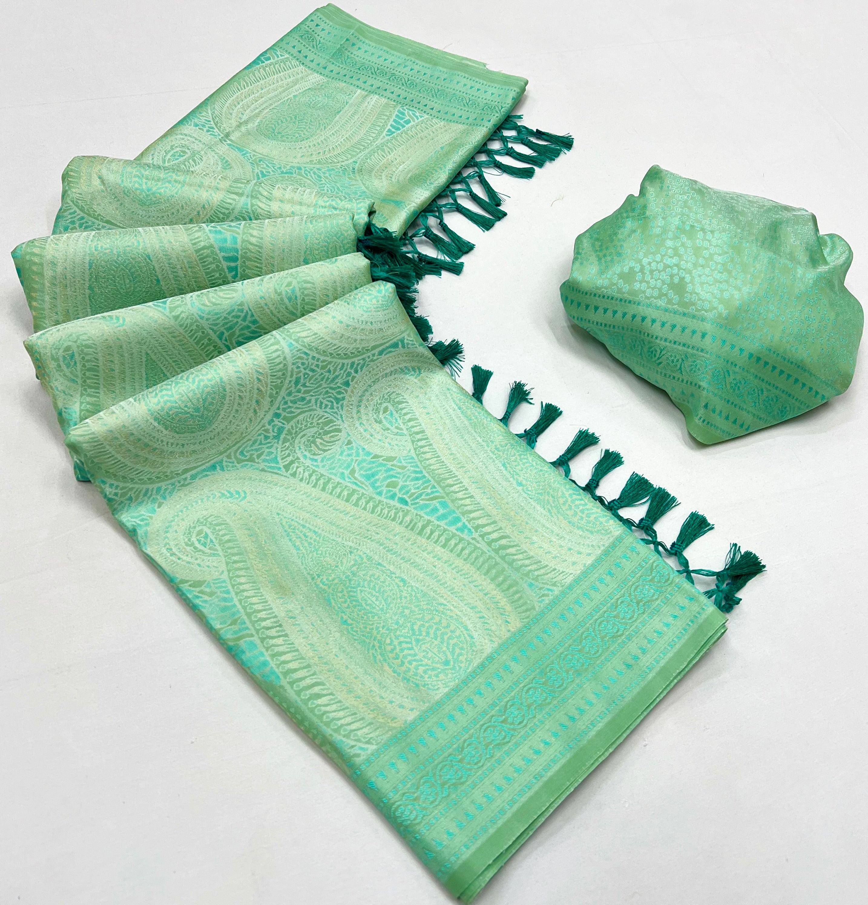 Buy MySilkLove Norway Green Woven Kanjivaram Satin Silk Saree Online