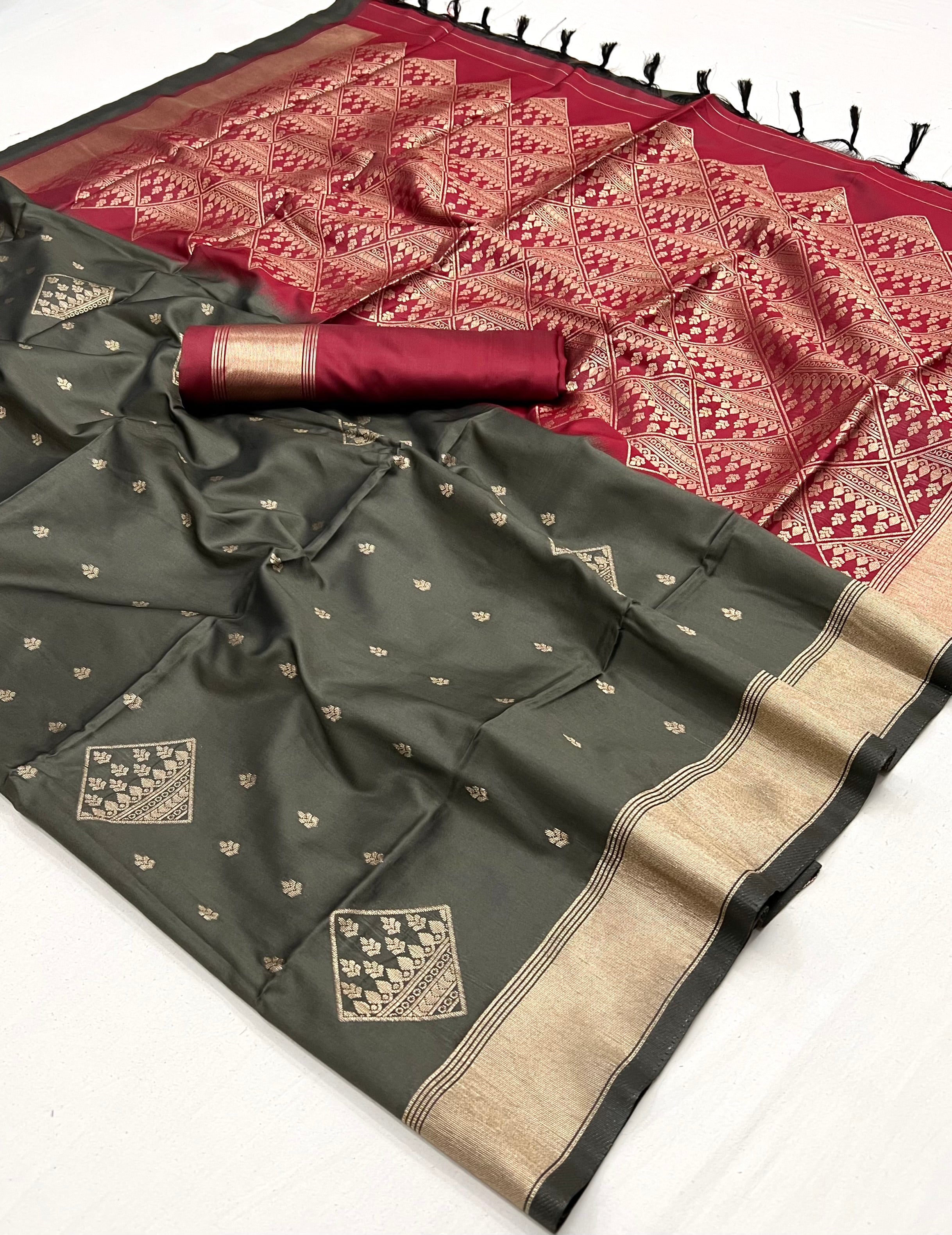 Buy MySilkLove Metal Grey Banarasi Handloom Saree Online