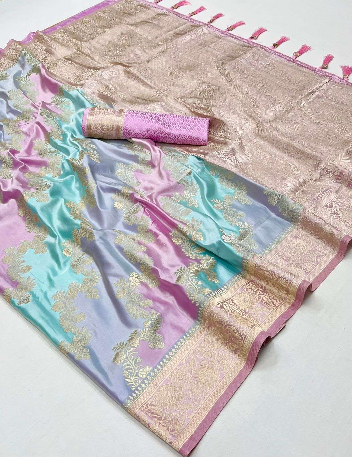 Buy MySilkLove Summer Green Banarasi Handloom Rangkat Weaving Saree Online
