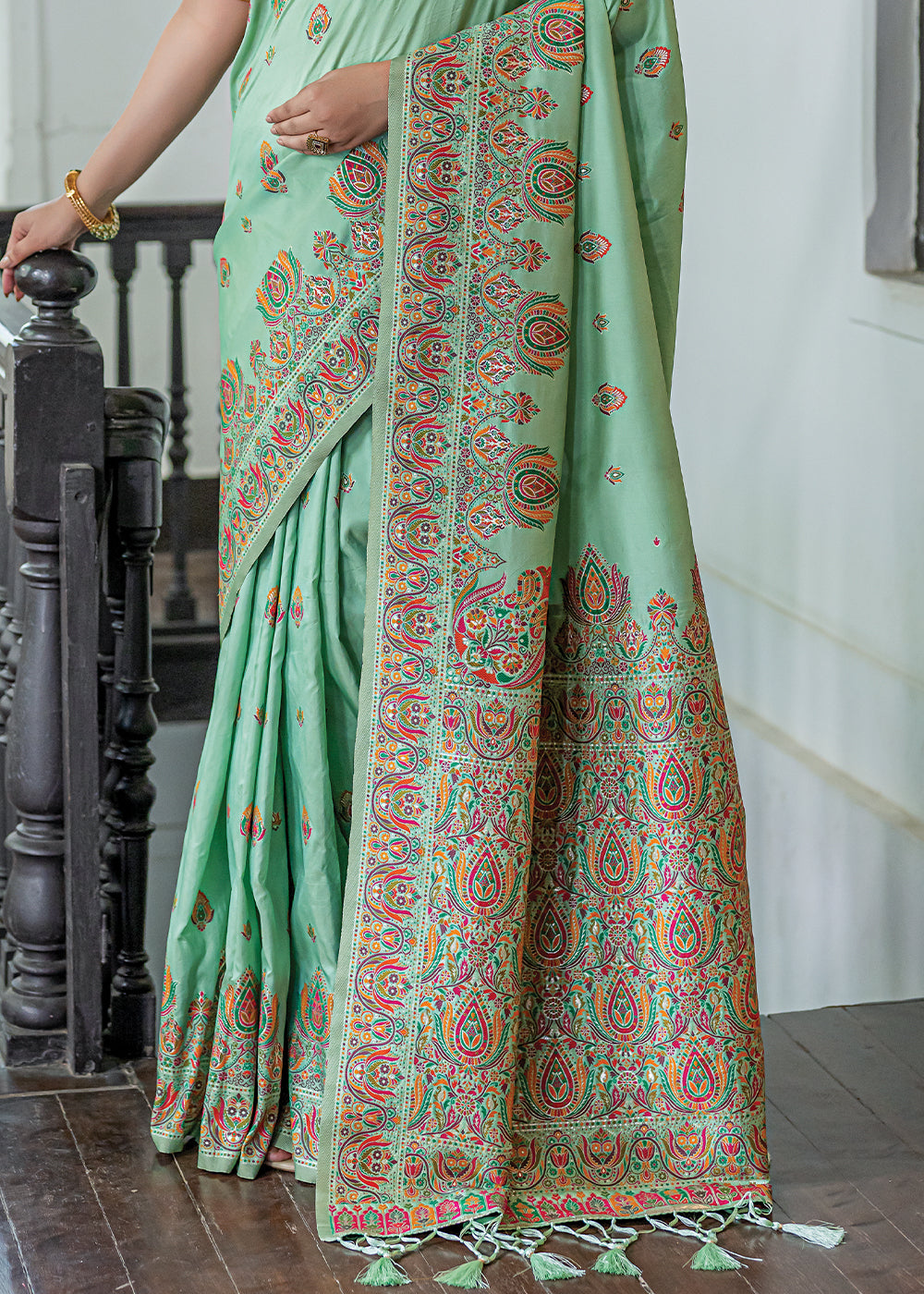 Buy MySilkLove Summer Green Kashmiri Handloom Woven Silk Saree Online