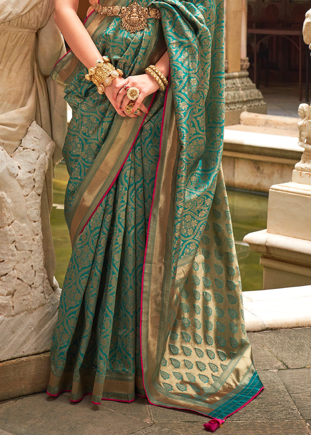 Buy MySilkLove Asparagus Green Zari Woven Banarasi Saree Online