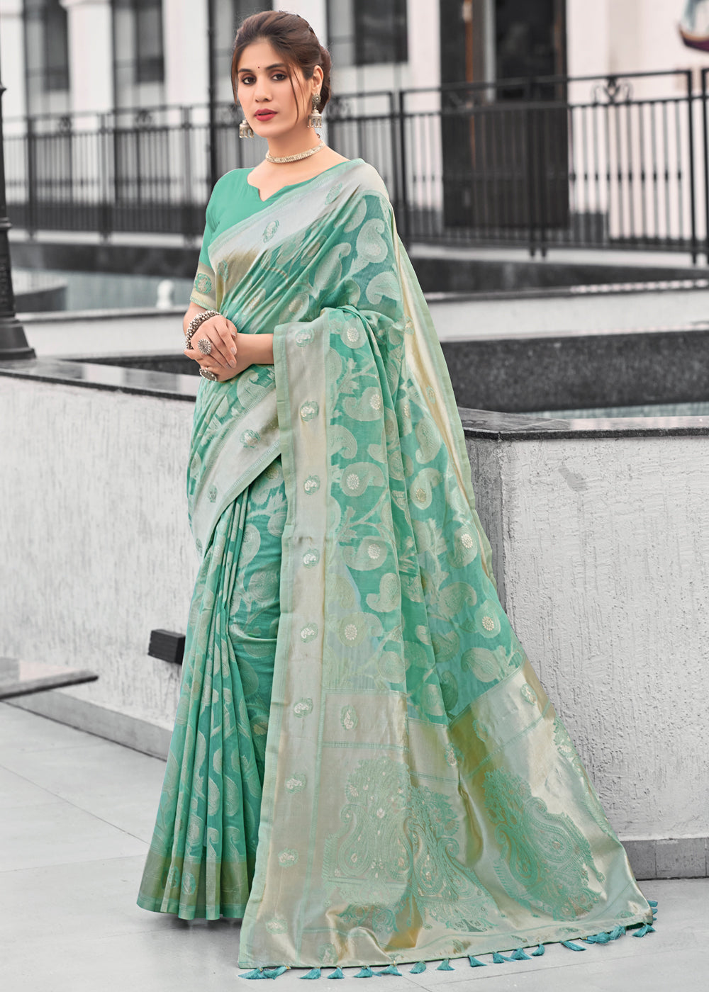 Buy MySilkLove Pastel Green Lucknowi Linen Cotton Saree Online