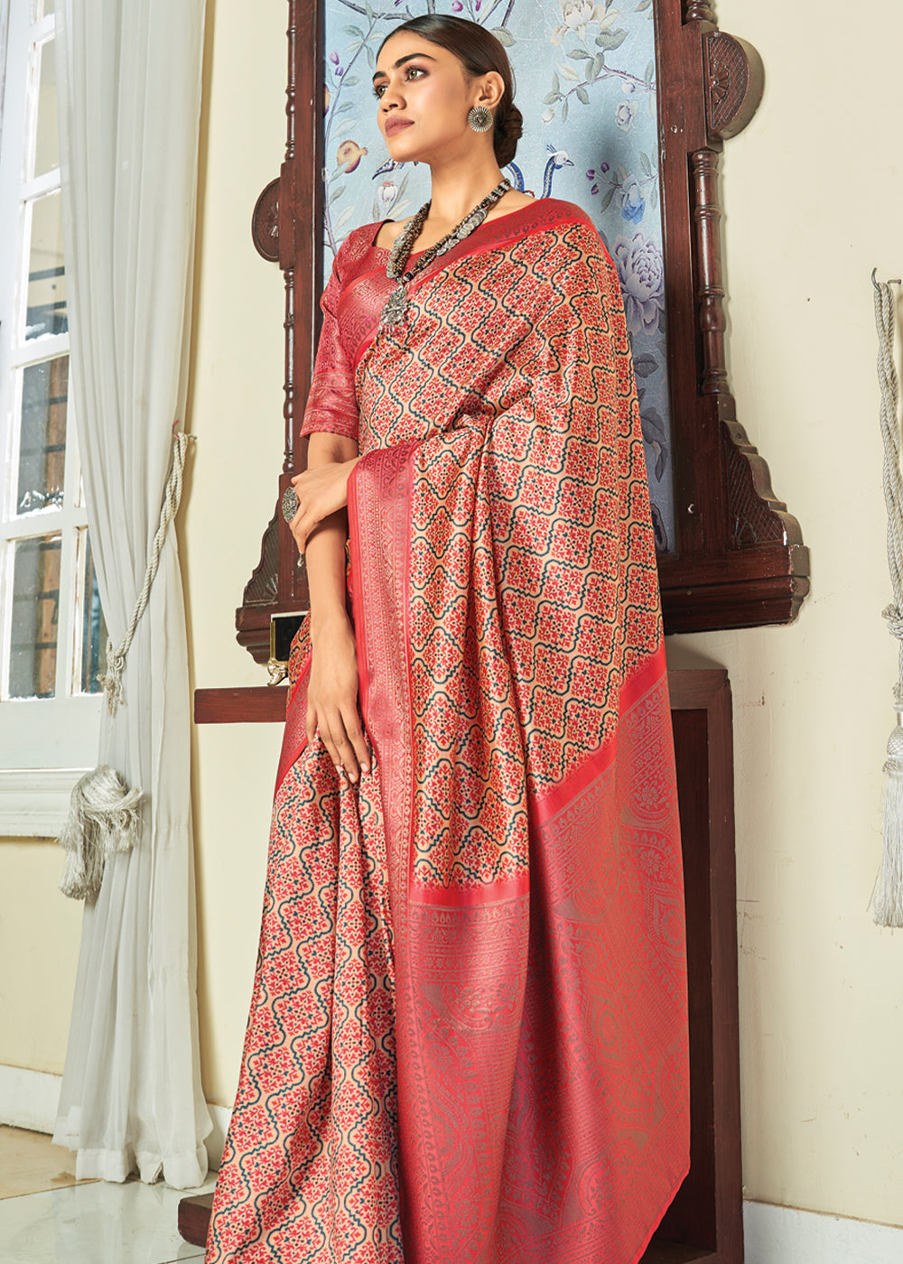 Buy MySilkLove Medium Carmine Red Banarasi Satin Silk Saree Online