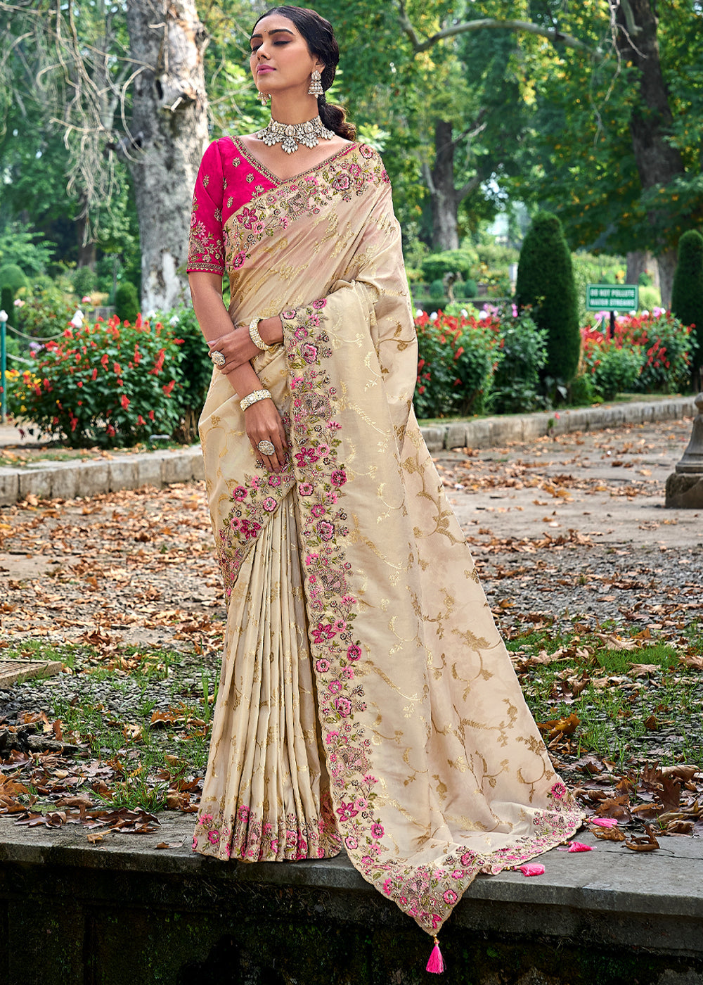 Buy MySilkLove Vermeil Golden Woven Designer Banarasi Embroidered Silk Saree Online