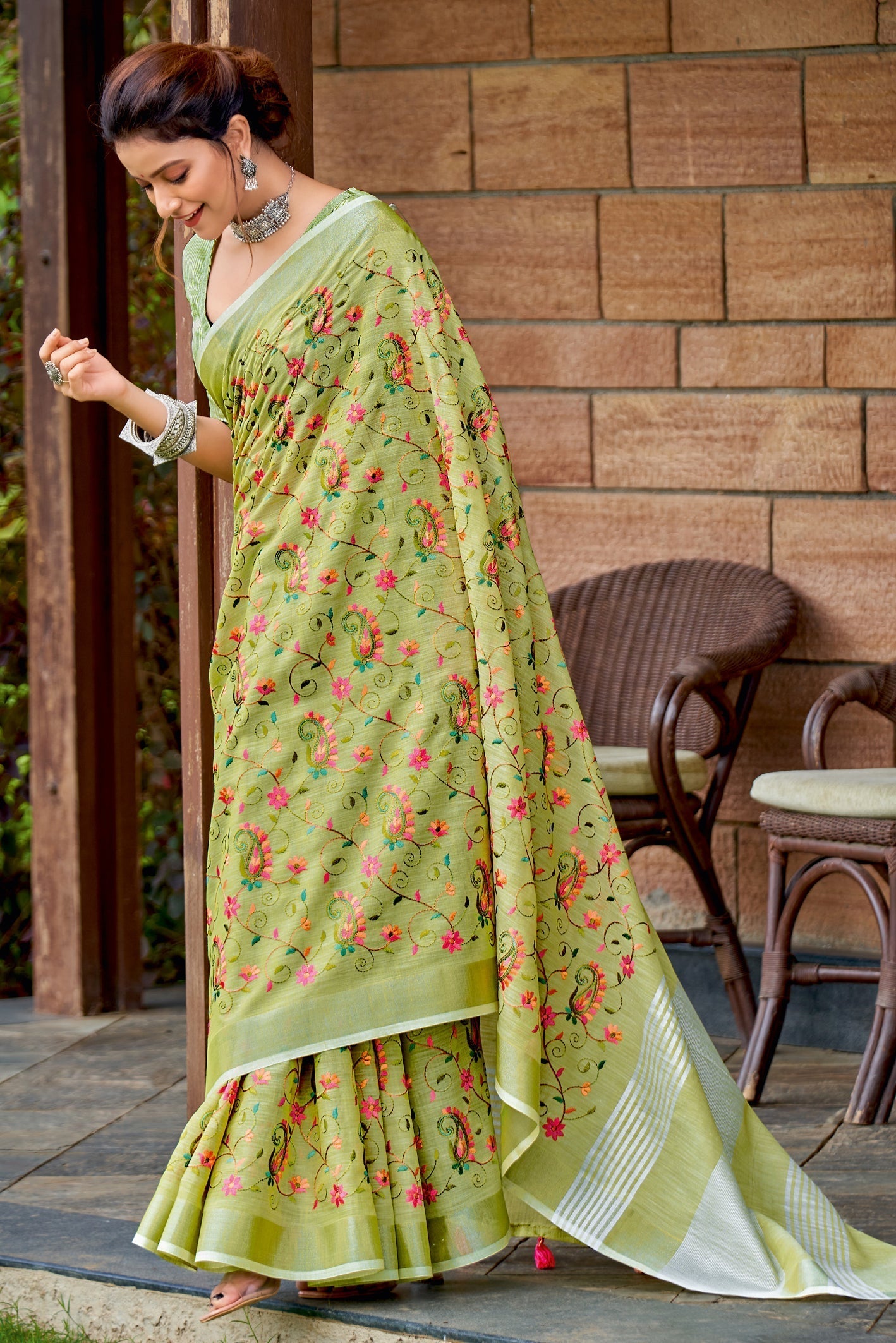 Buy MySilkLove Pesto Green Handcrafted Linen Saree Online