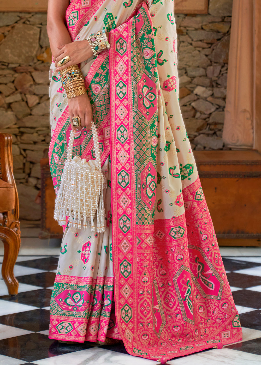 Buy MySilkLove Linen White and Pink Woven Banarasi Saree Online