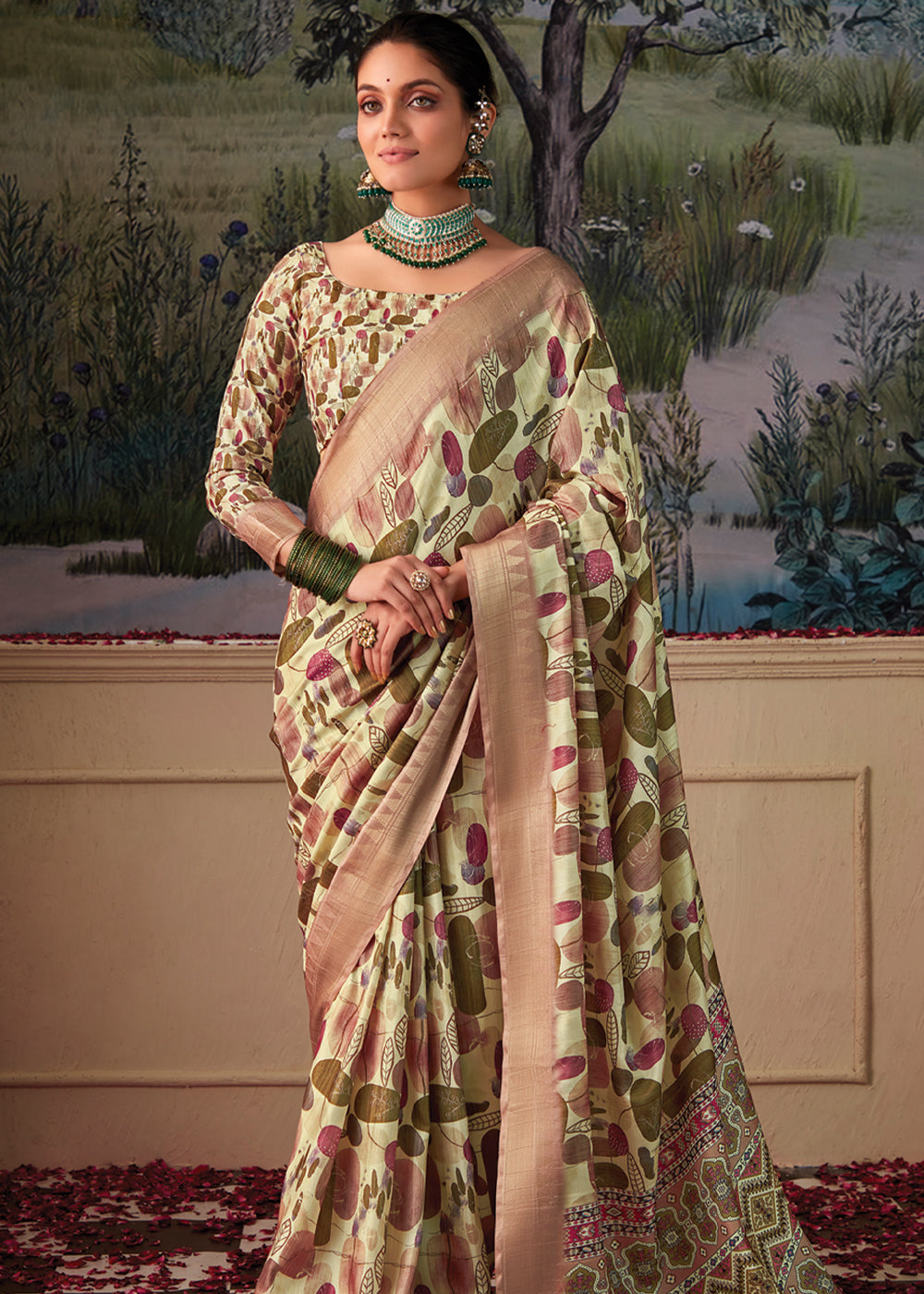 Buy MySilkLove Arrowtown Green Woven Banarasi Tussar Silk Saree Online