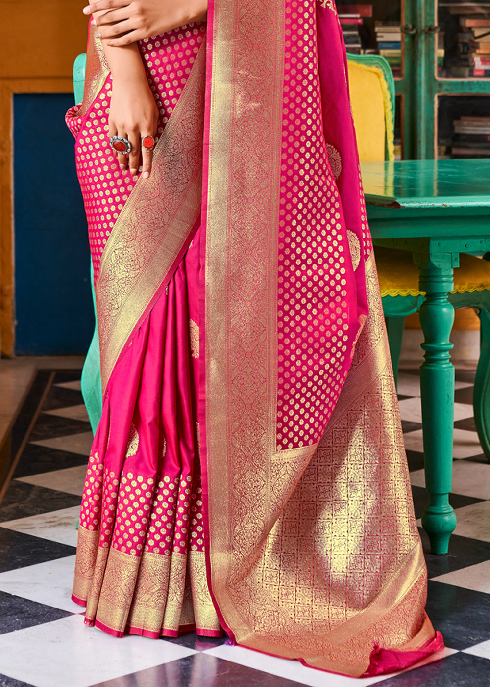 Buy MySilkLove Brink Pink Zari Woven Banarasi Saree Online