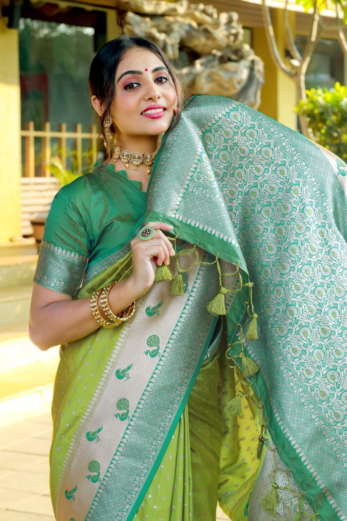 Buy MySilkLove Nature Green Banarasi Paithani Silk Saree Online