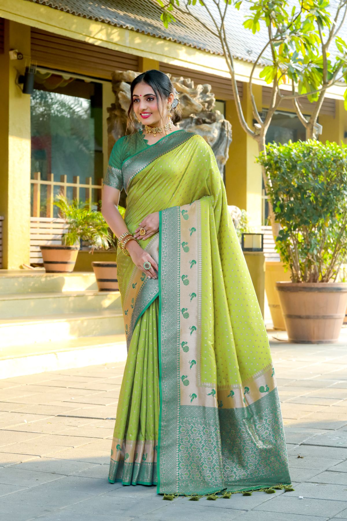 Buy MySilkLove Nature Green Banarasi Paithani Silk Saree Online