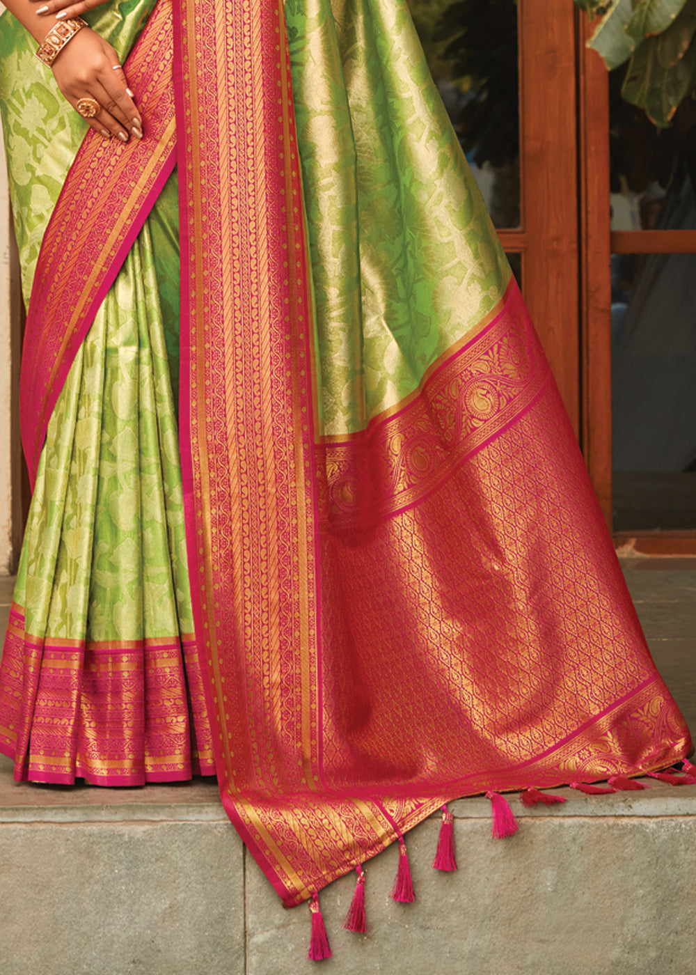 Buy MySilkLove Peridot Green Woven Kanjivaram Saree Online