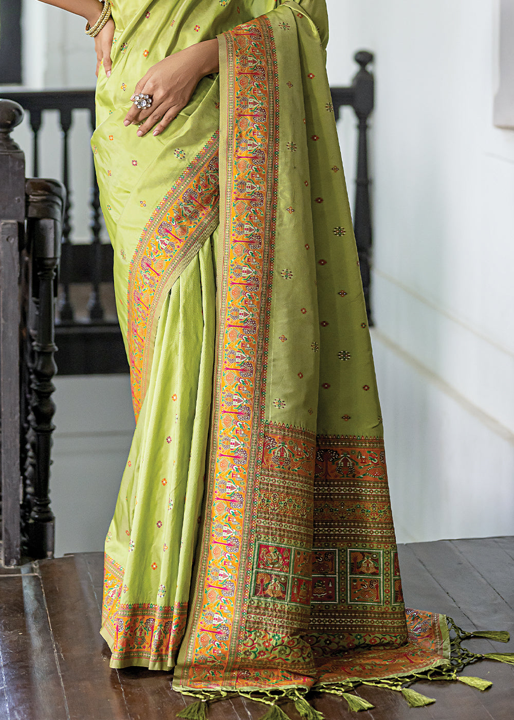 Buy MySilkLove Fern Green Kashmiri Handloom Woven Silk Saree Online