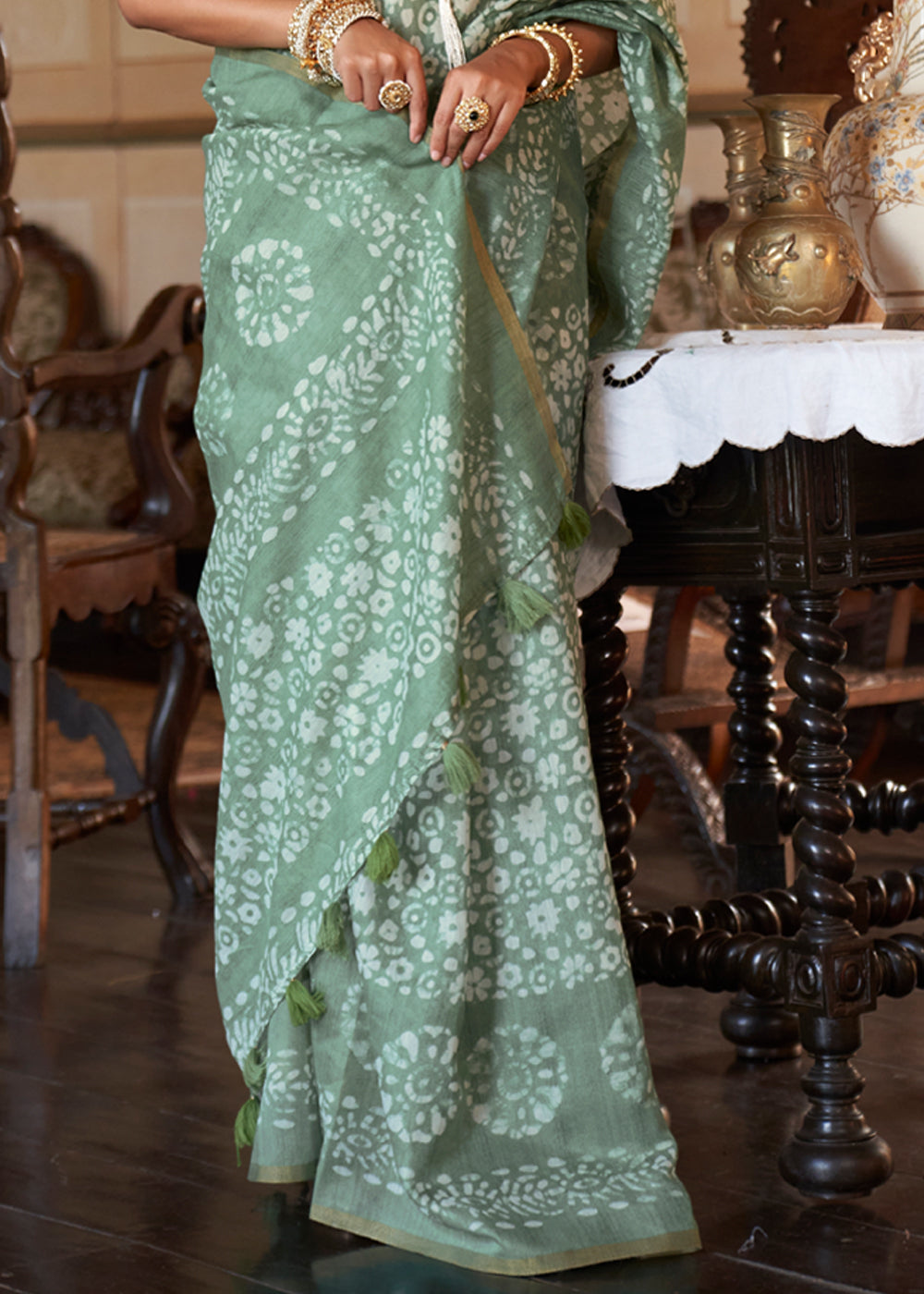 Buy MySilkLove Envy Green Light Weight Linen Saree Online