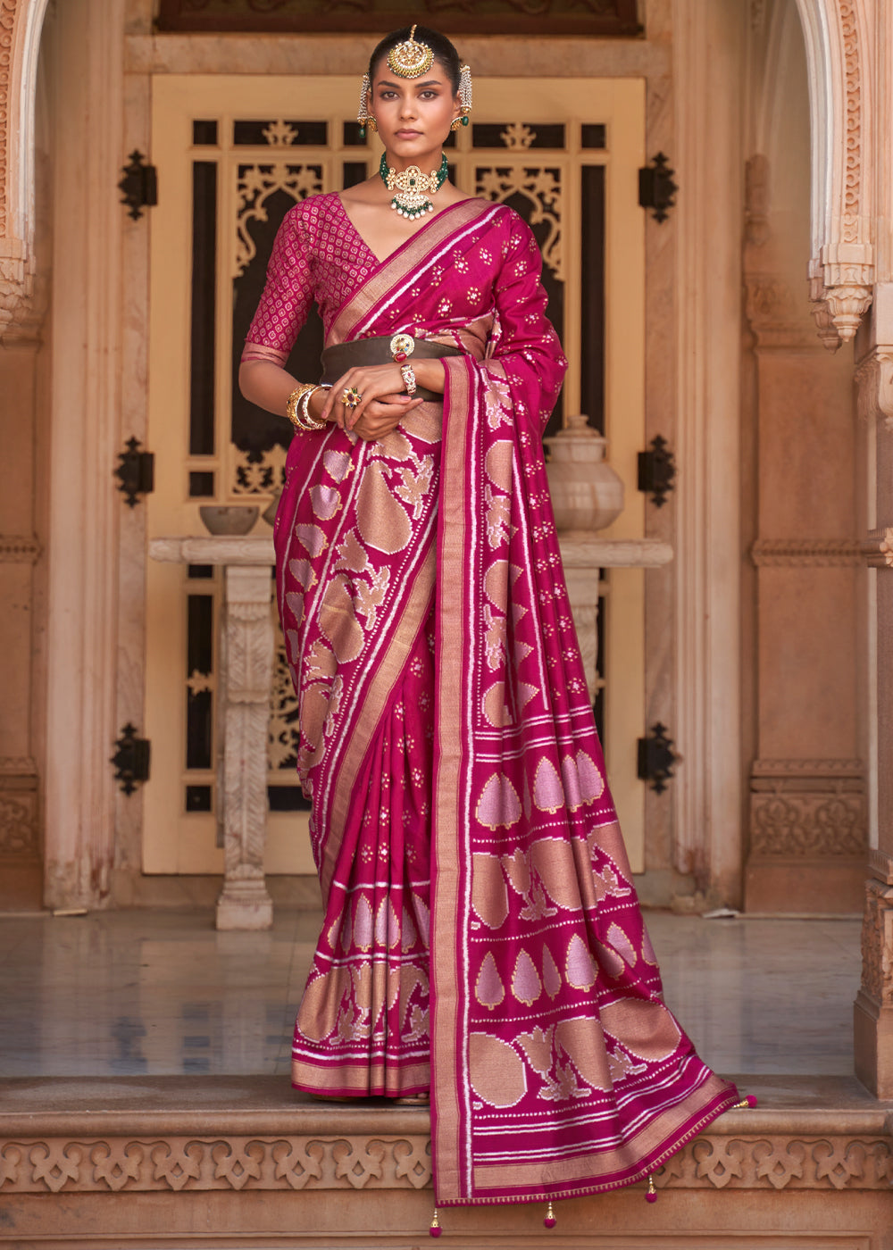 Buy MySilkLove Cabaret Pink Woven Banarasi Soft Silk Saree Online