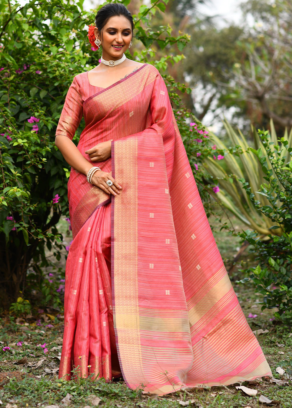 Buy MySilkLove Froly Peach Maheshwari Woven Silk Saree Online