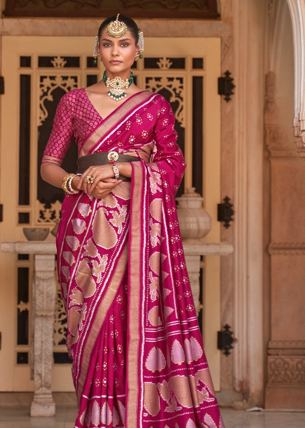 Buy MySilkLove Cabaret Pink Woven Banarasi Soft Silk Saree Online