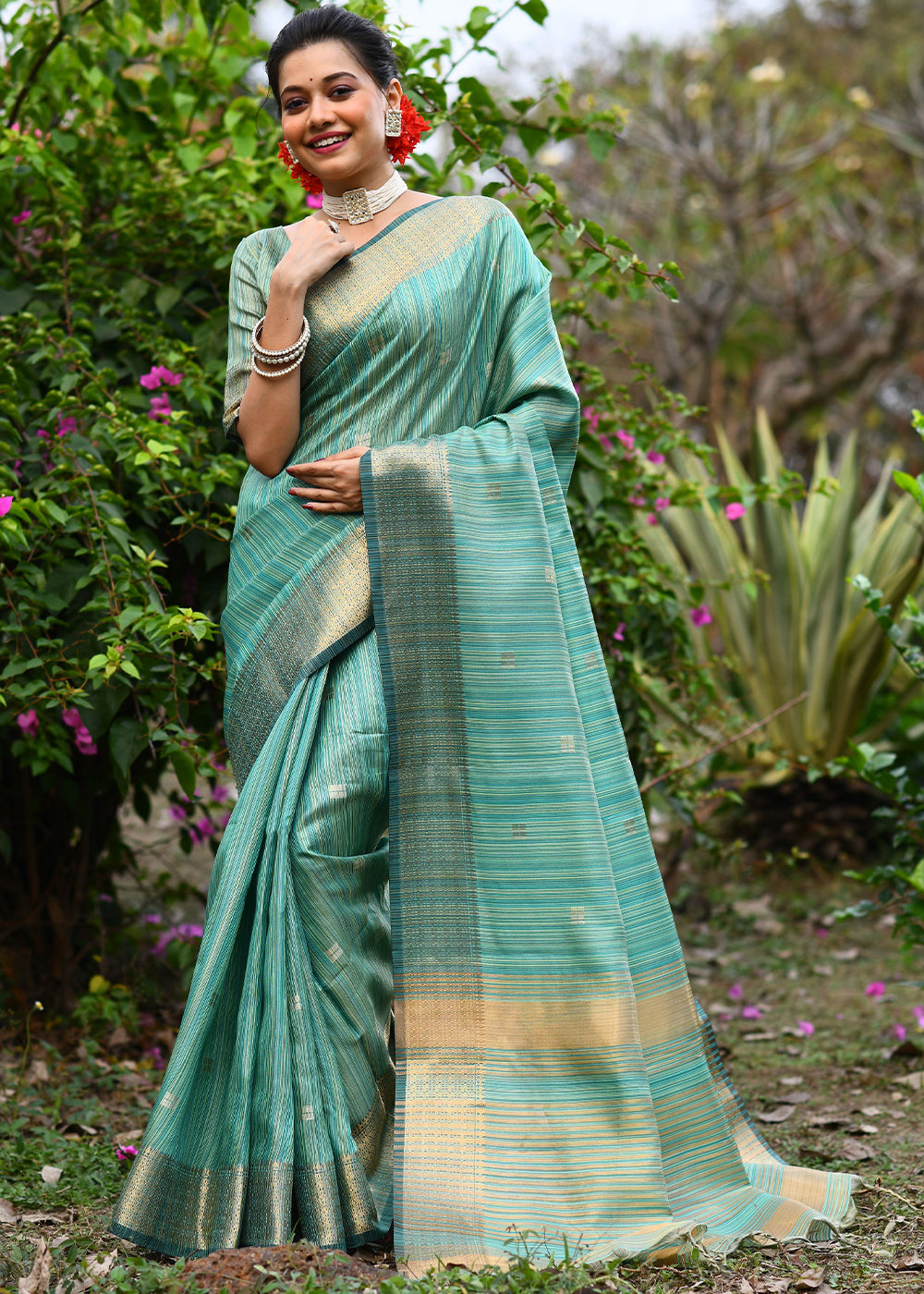 Buy MySilkLove Como Green Maheshwari Woven Silk Saree Online