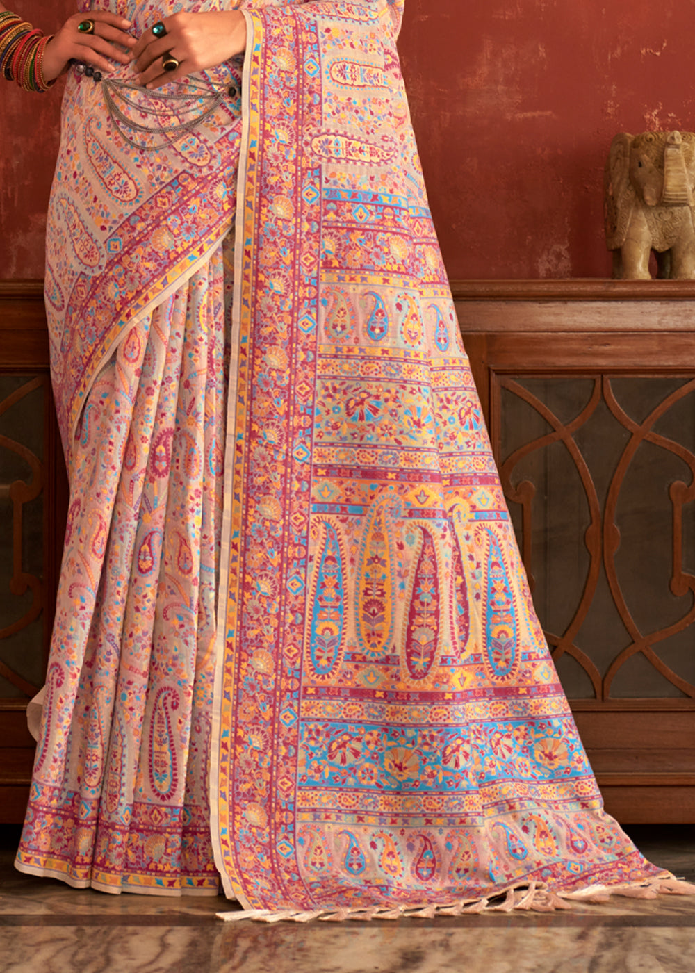 Buy MySilkLove Melon Peach Woven Kashmiri Jamewar Silk Saree Online