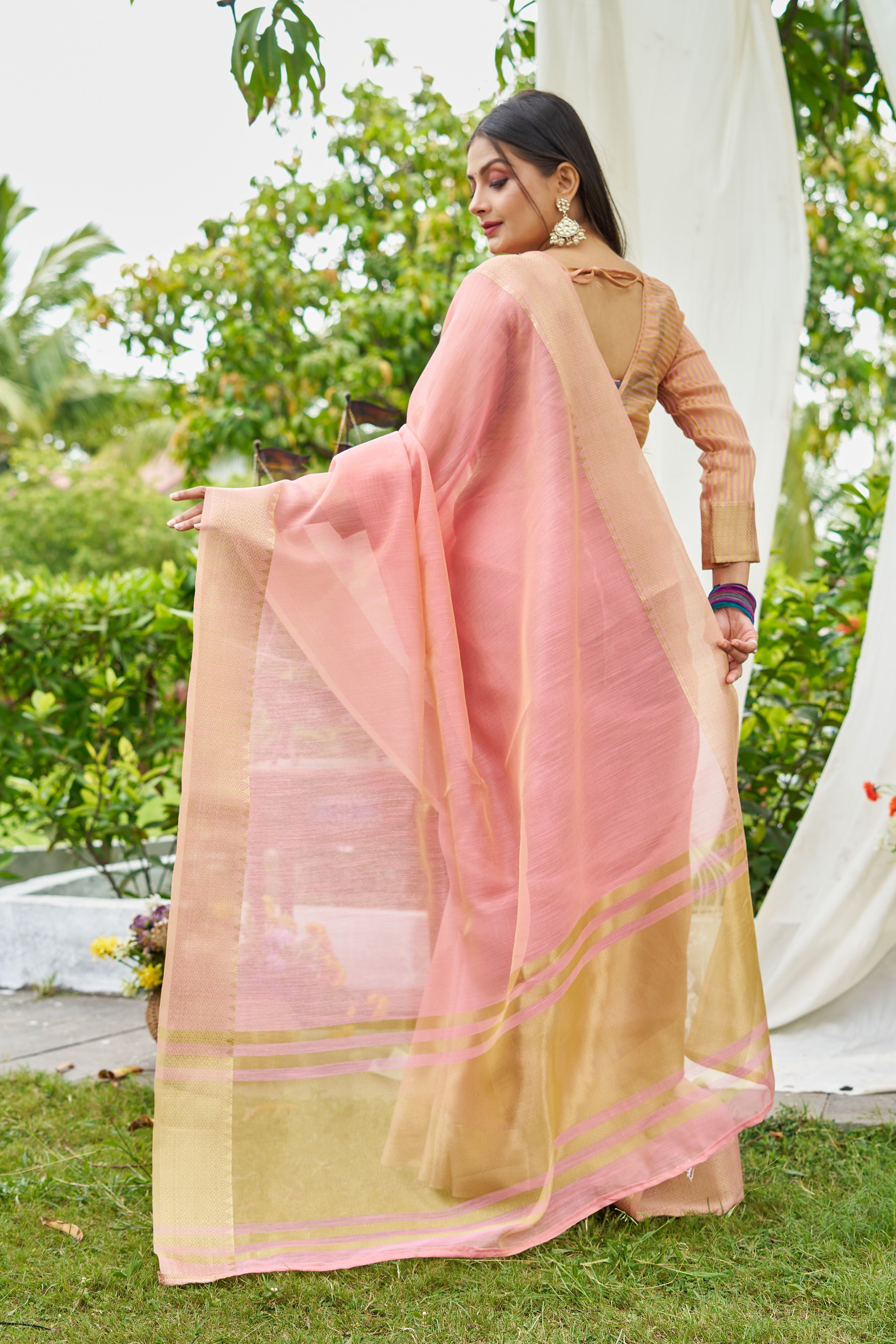 Buy MySilkLove Tea Rose Pink Woven Linen Saree Online
