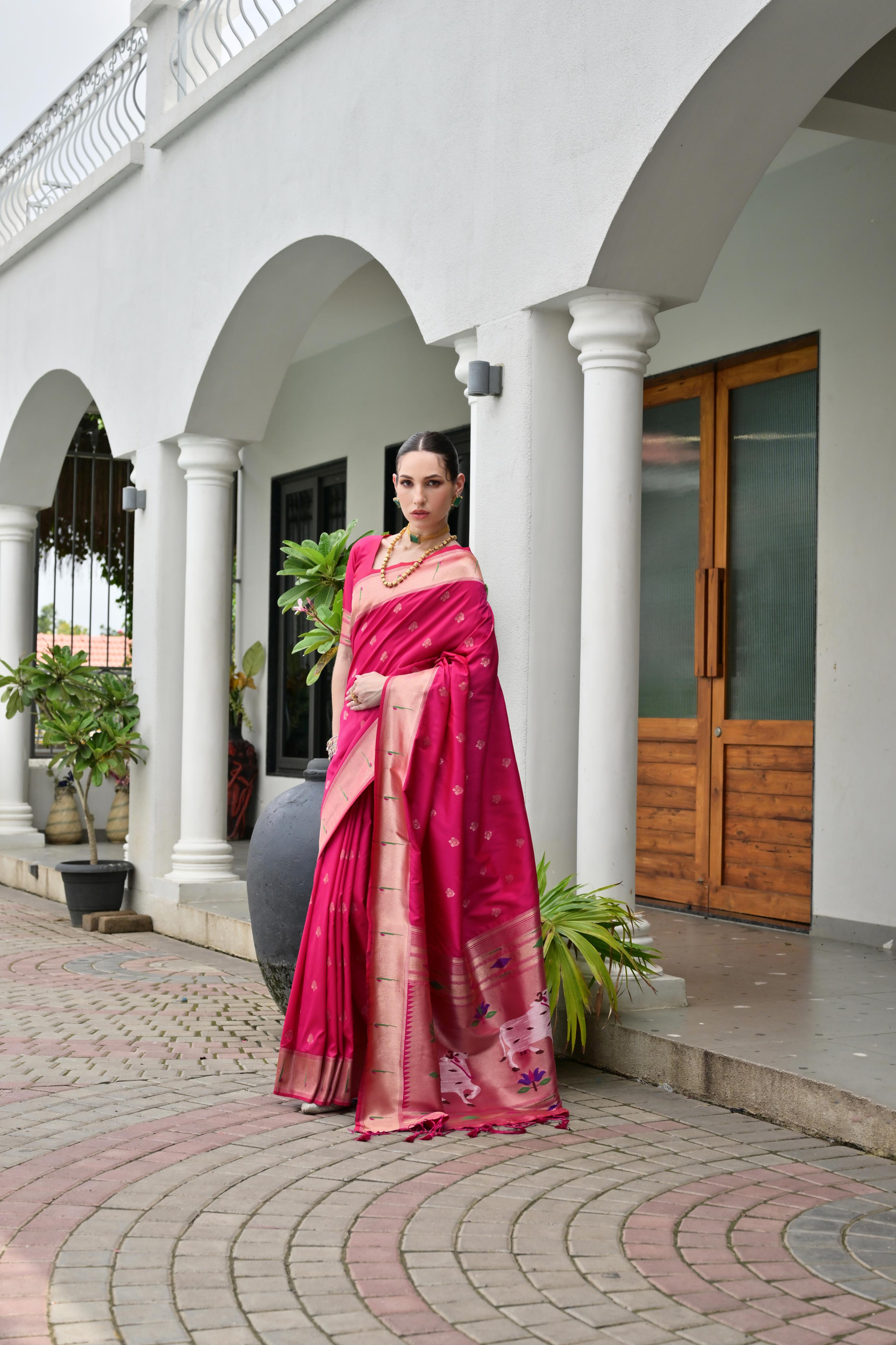 Buy MySilkLove Roseberry Pink Woven Paithani Saree Online