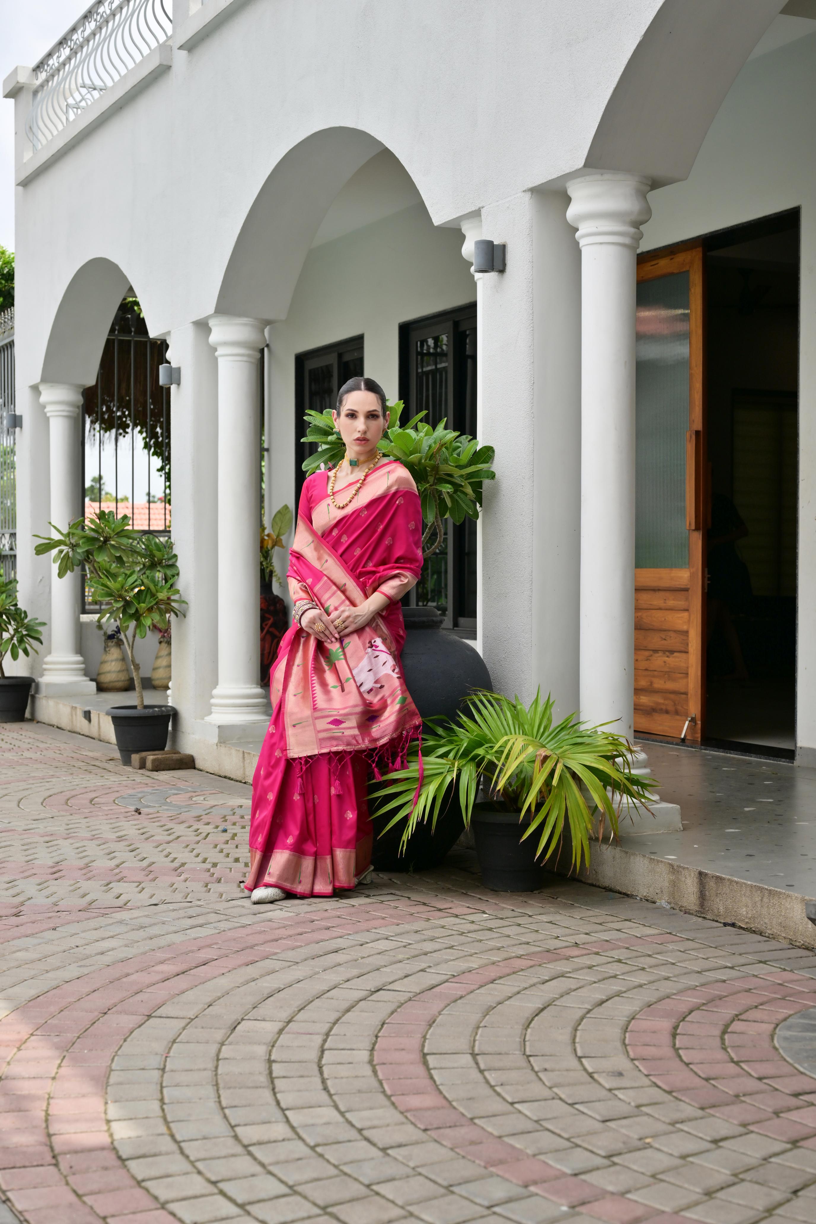 Buy MySilkLove Roseberry Pink Woven Paithani Saree Online