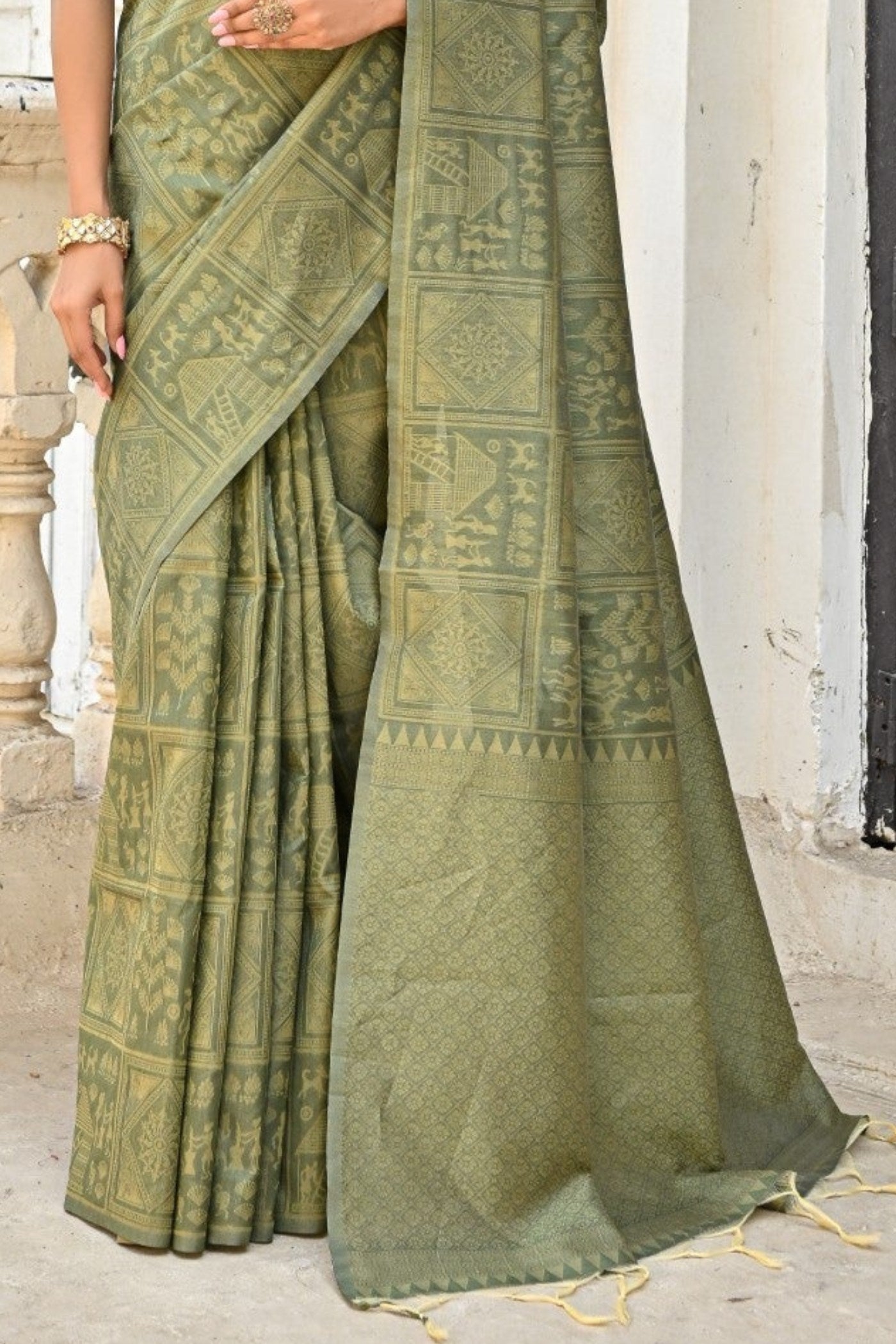 Buy MySilkLove Clay Creek Green Woven Kalamkari Raw Silk Saree Online