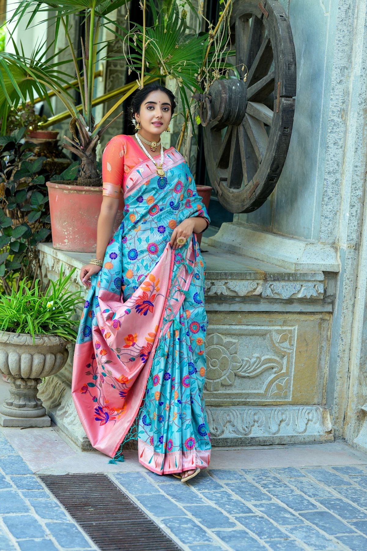 Buy MySilkLove Classy Blue Woven Paithani Saree Online