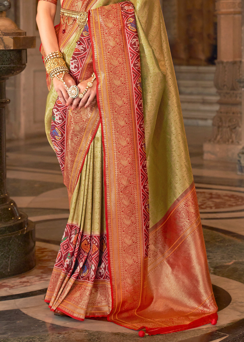 Buy MySilkLove Kumera Green Zari Woven Banarasi Meenkari Silk Saree Online