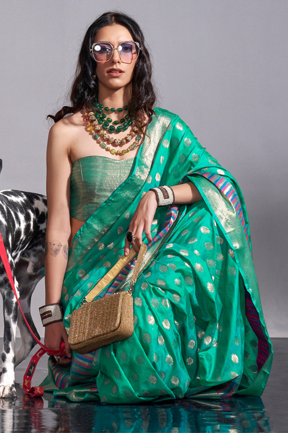 MySilkLove Niagara Green Banarasi Handloom Temple Border Silk Saree