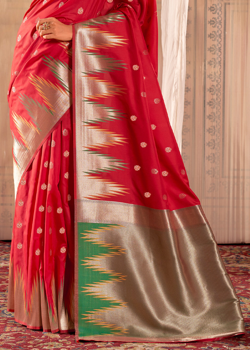 Buy MySilkLove Shiraz Red Woven Banarasi Saree Online