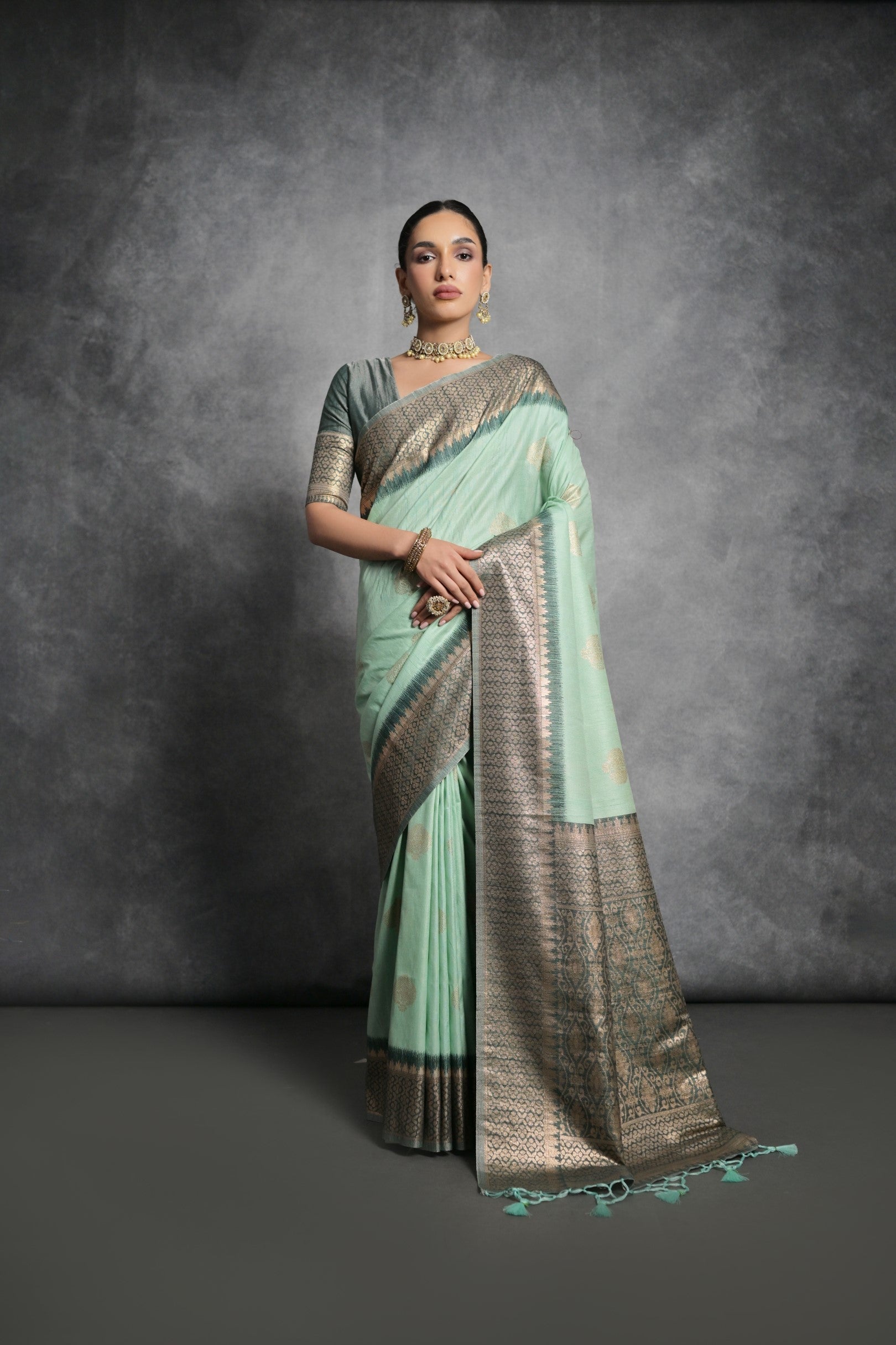 Buy MySilkLove Spring Rain Green Tussar Temple Border Silk Saree Online