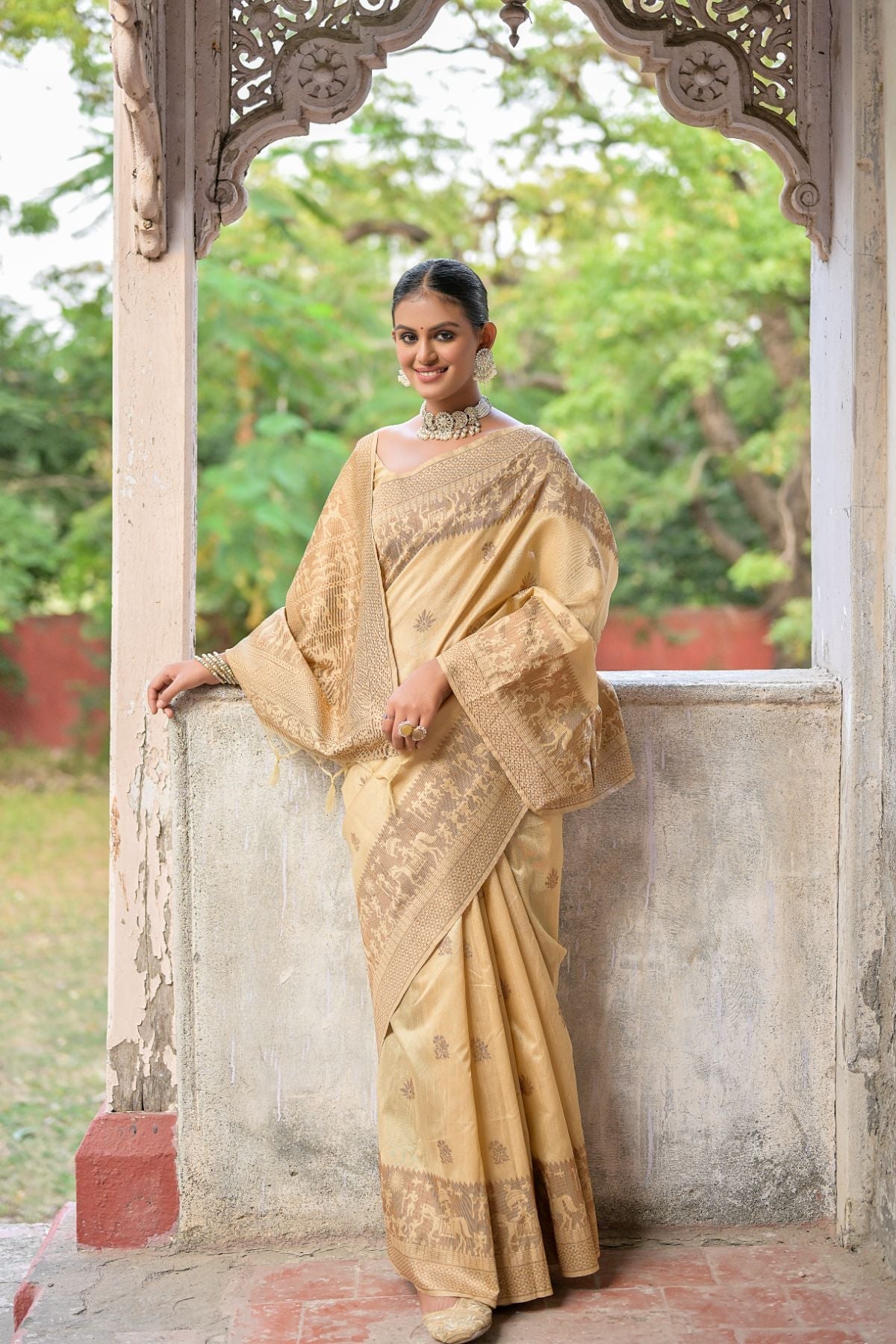 MySilkLove Twine Golden Handloom Banarasi Raw Silk Saree