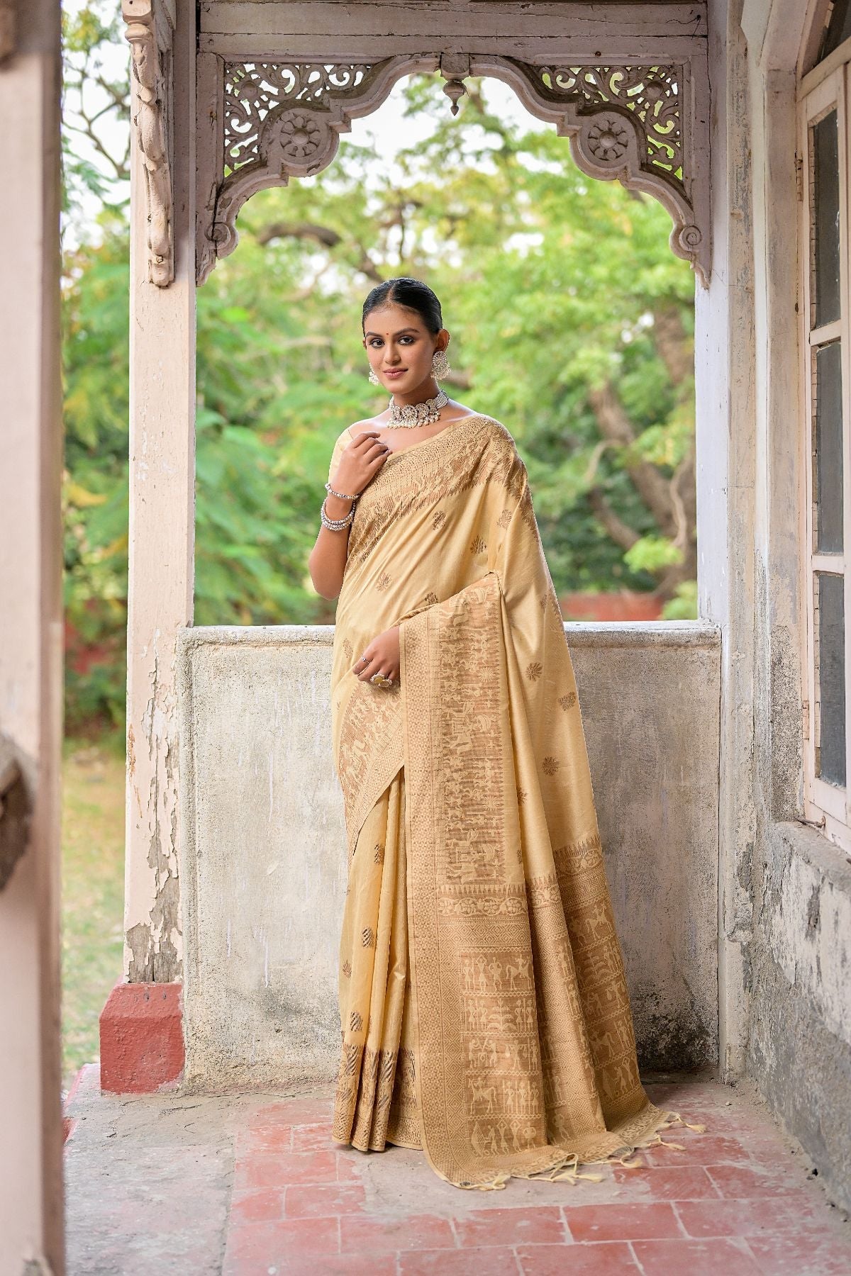 Buy MySilkLove Twine Golden Handloom Banarasi Raw Silk Saree Online