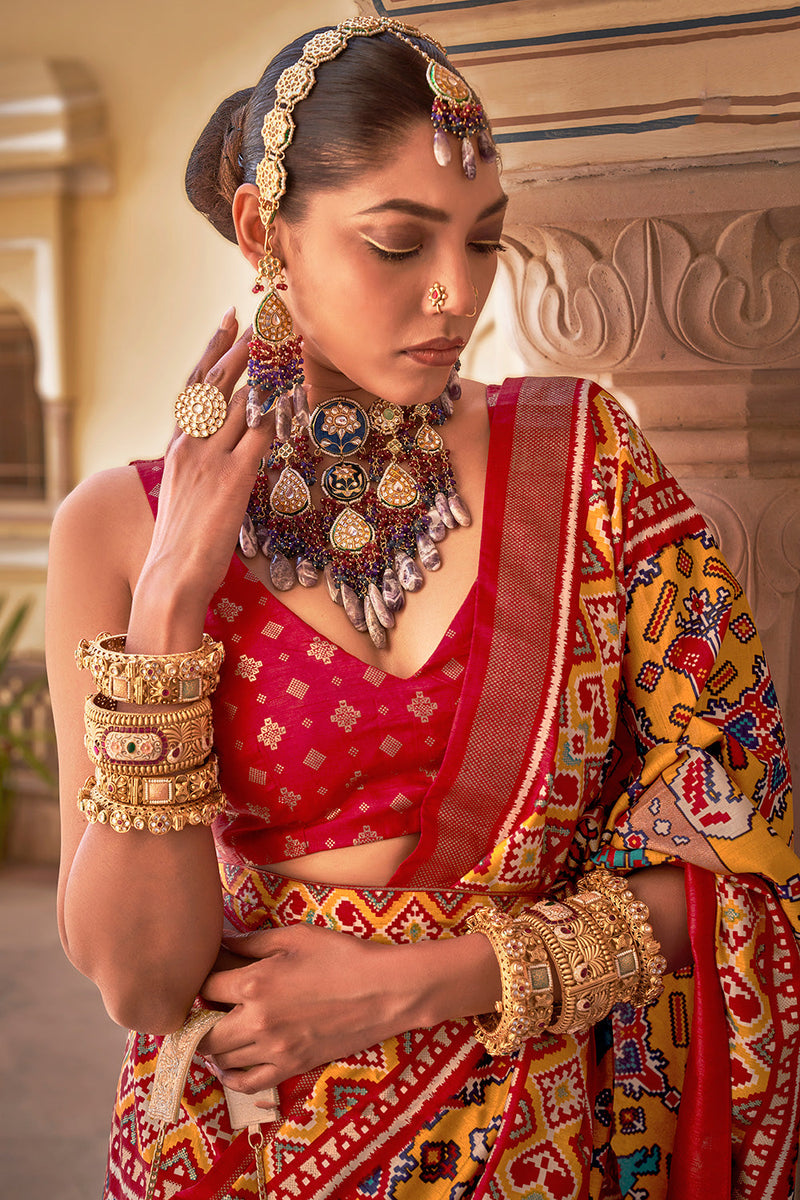 Mustard Yellow & Chilly Red Bridal Elegance Kanchipuram Handloom Silk –  Capell Haute Couture