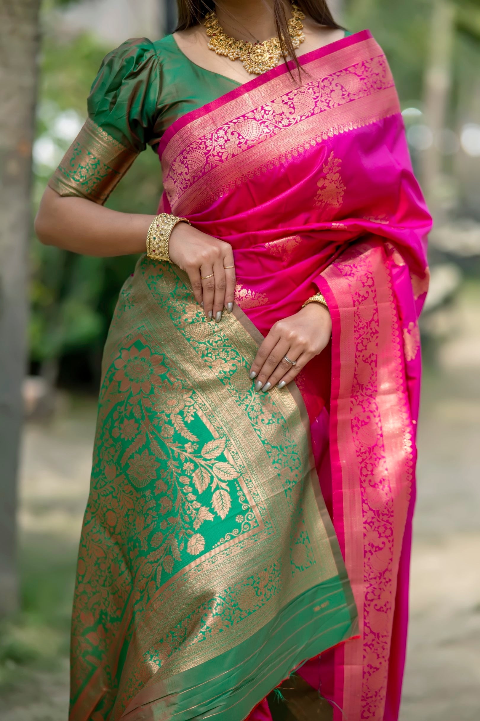 Buy MySilkLove Midnight Pink and Green Woven Banarasi Saree Online