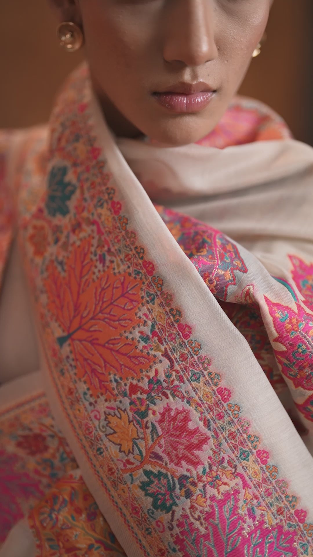 Buy MySilkLove Eggshell White Kashmiri Handloom Jamewar Saree Online